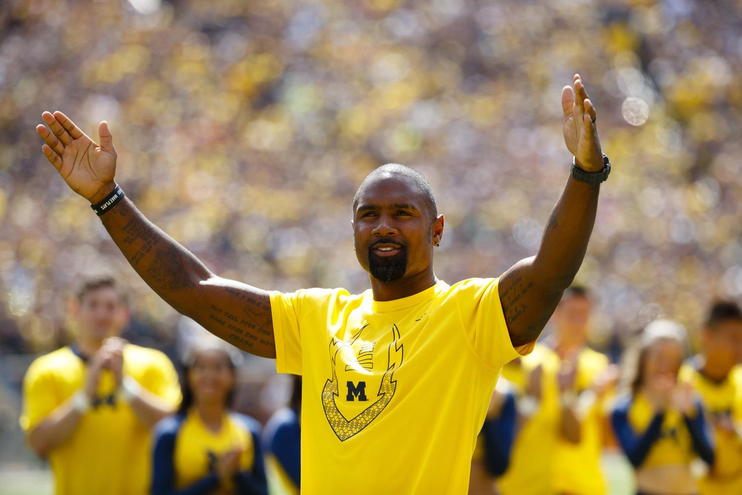 7 schools have 3 Heisman Trophy winners apiece