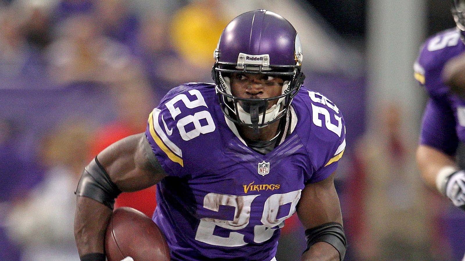 Do fans around the NFL feel Peterson should be allowed back? Courtesy - foxsports.com