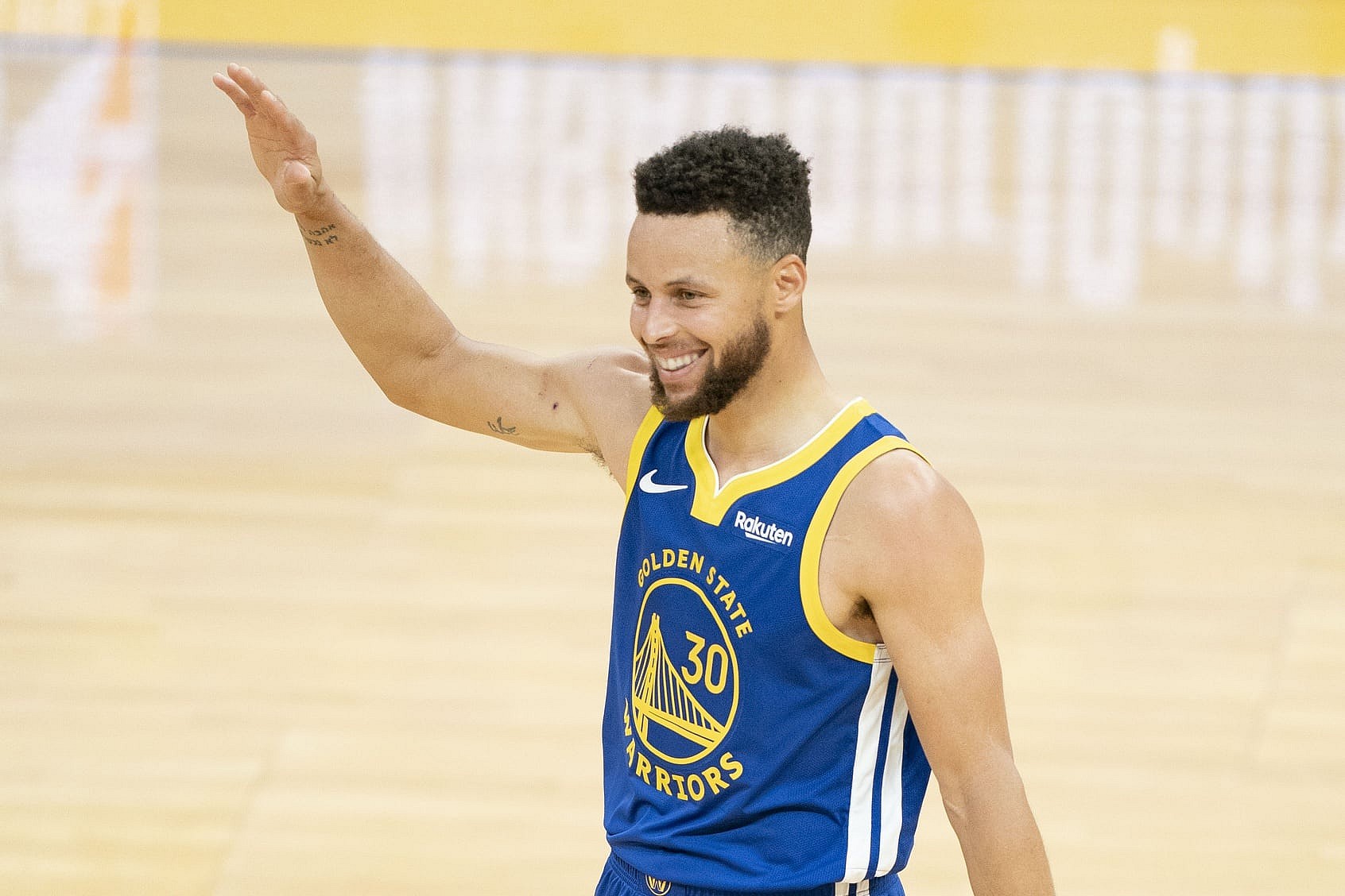 Imagine Jalen Suggs learning from Stephen Curry with the Warriors? Whew.