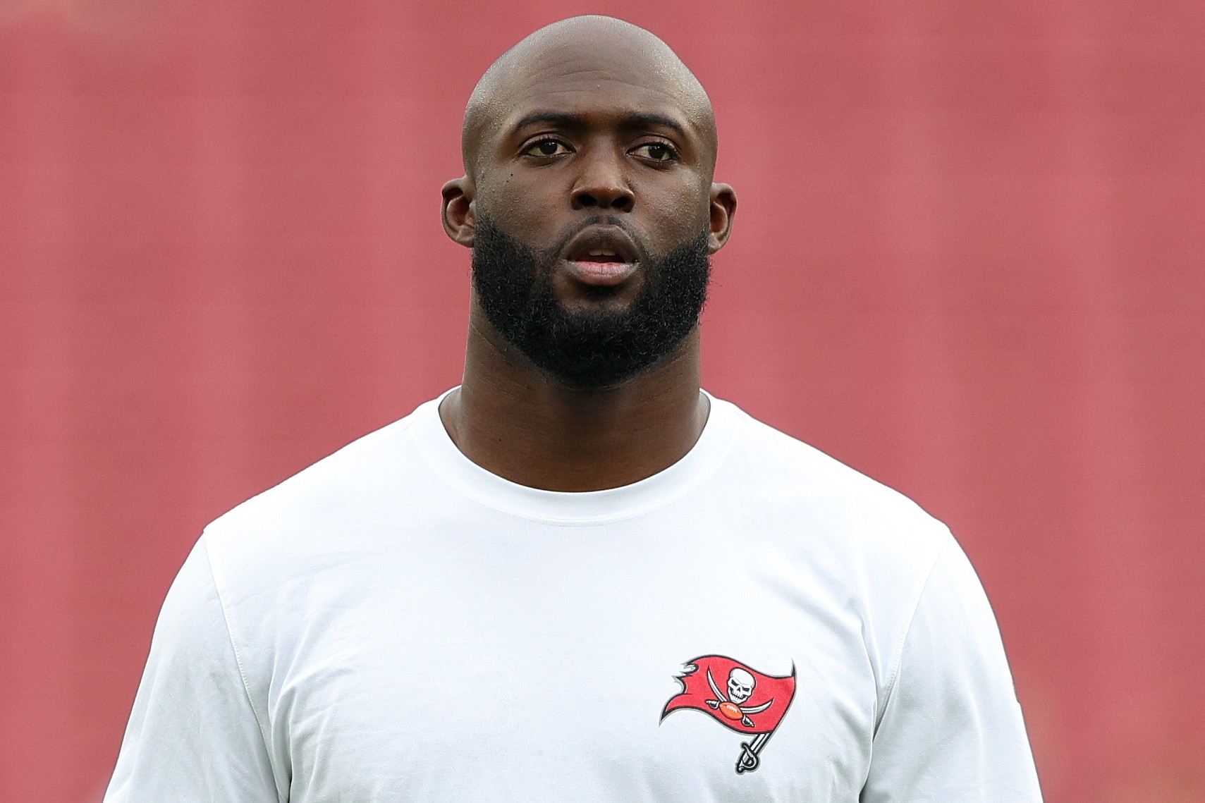 cleveland browns sign leonard fournette