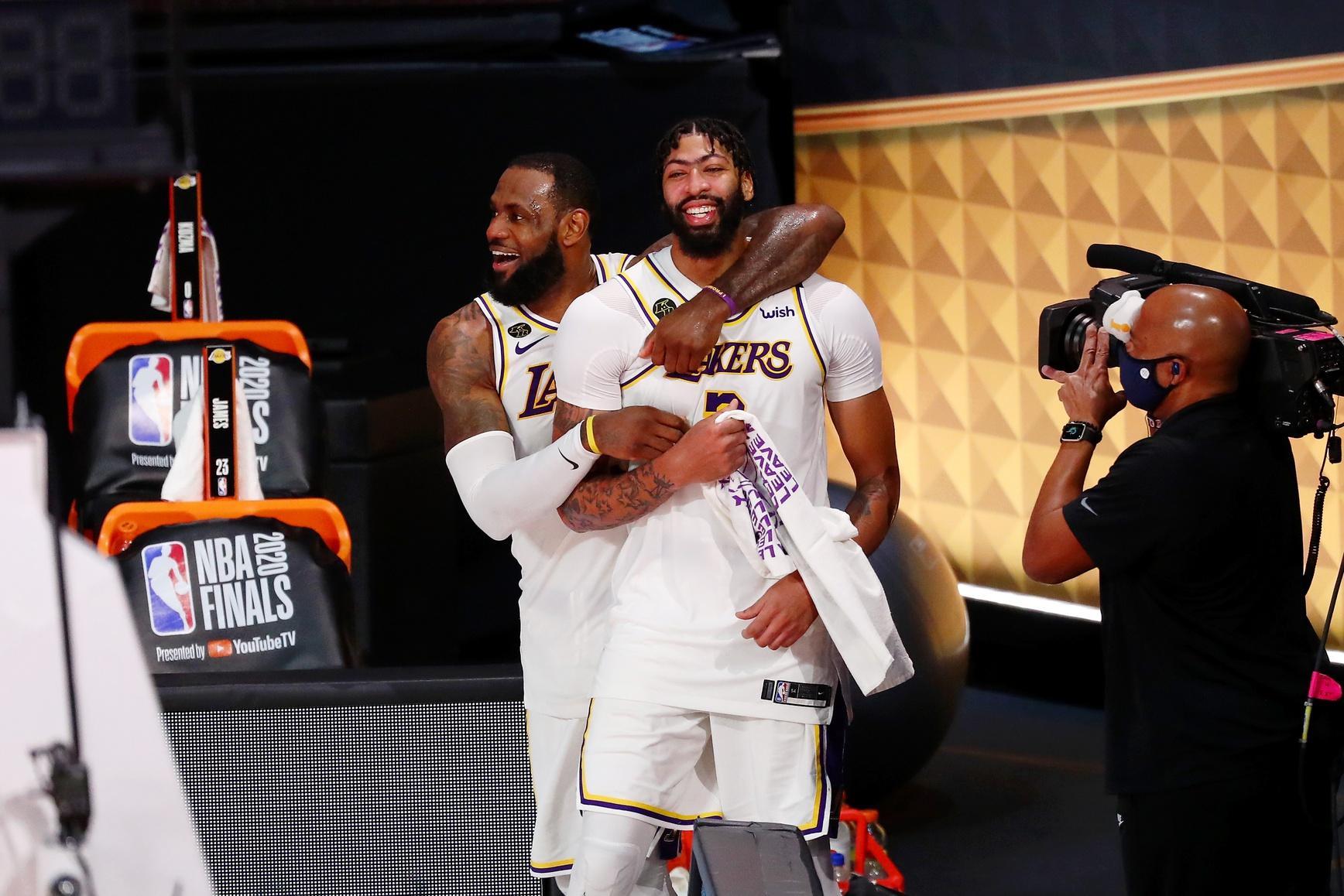 NBA schedule: Lakers-Mavericks, Christmas Day