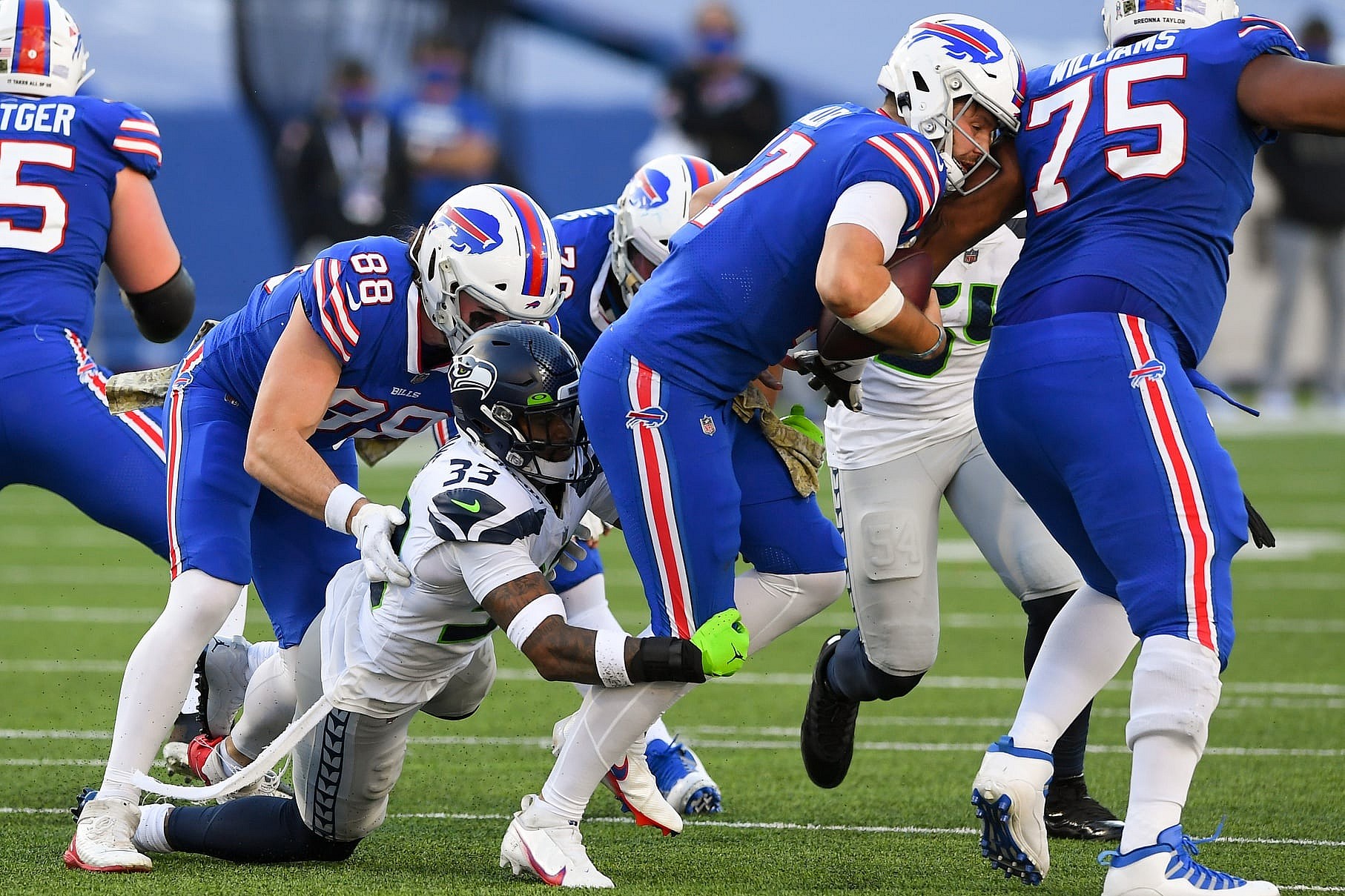 Jamal Adams is a unique pass-rushing threat