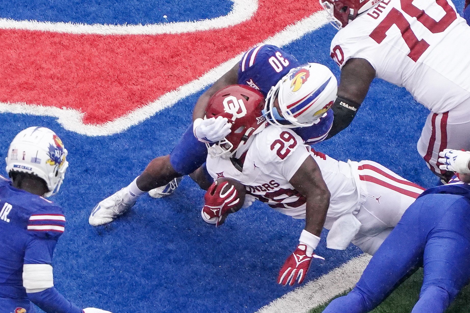 NCAA Football: Oklahoma at Kansas