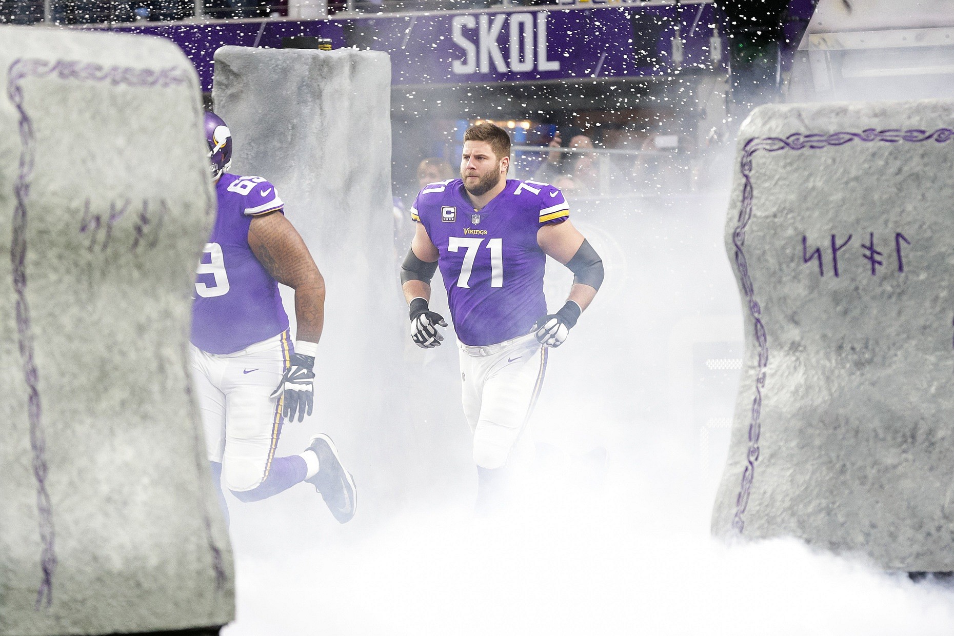 Minnesota Vikings release Riley Reiff