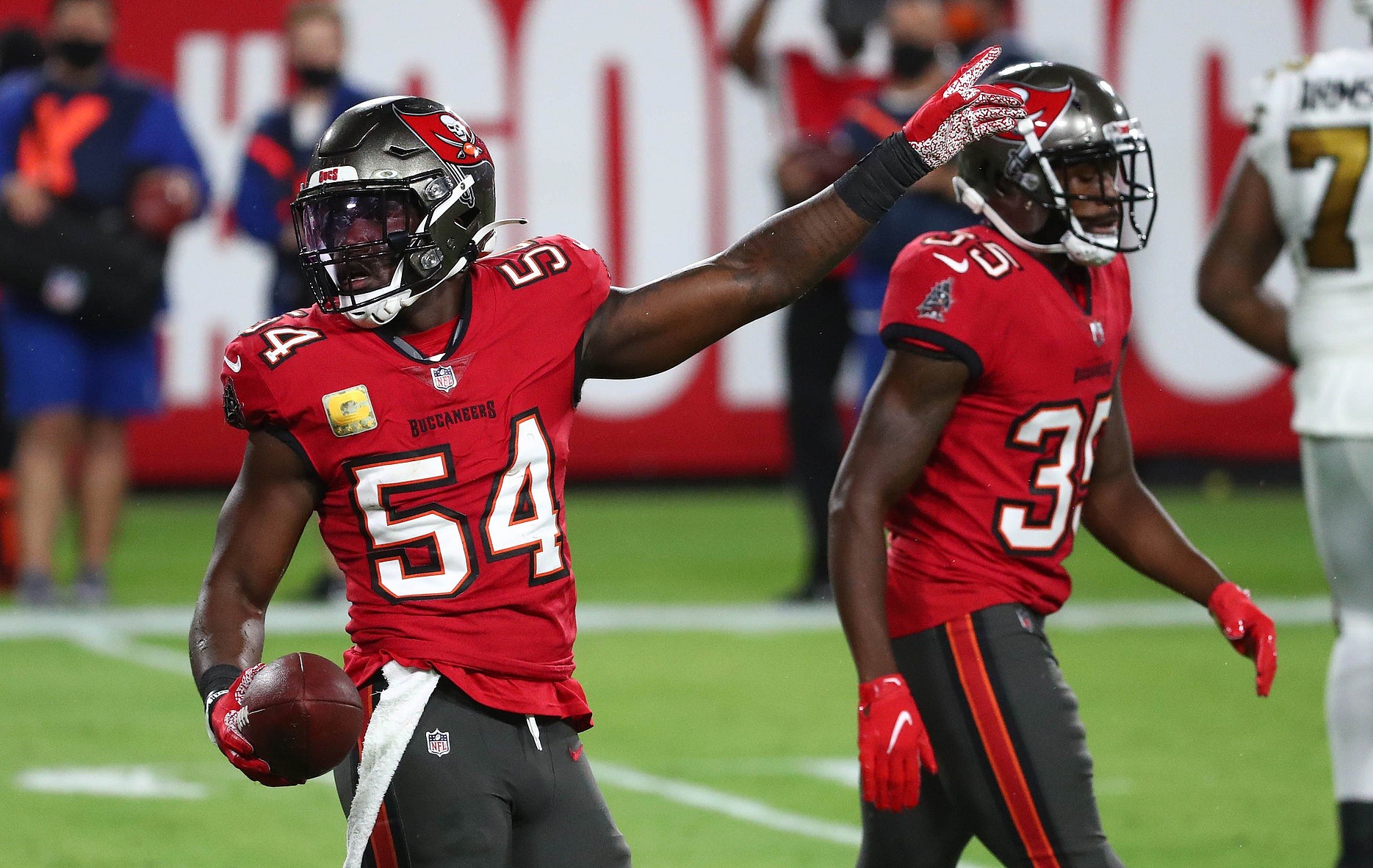 NFL free agents: LaVonte David
