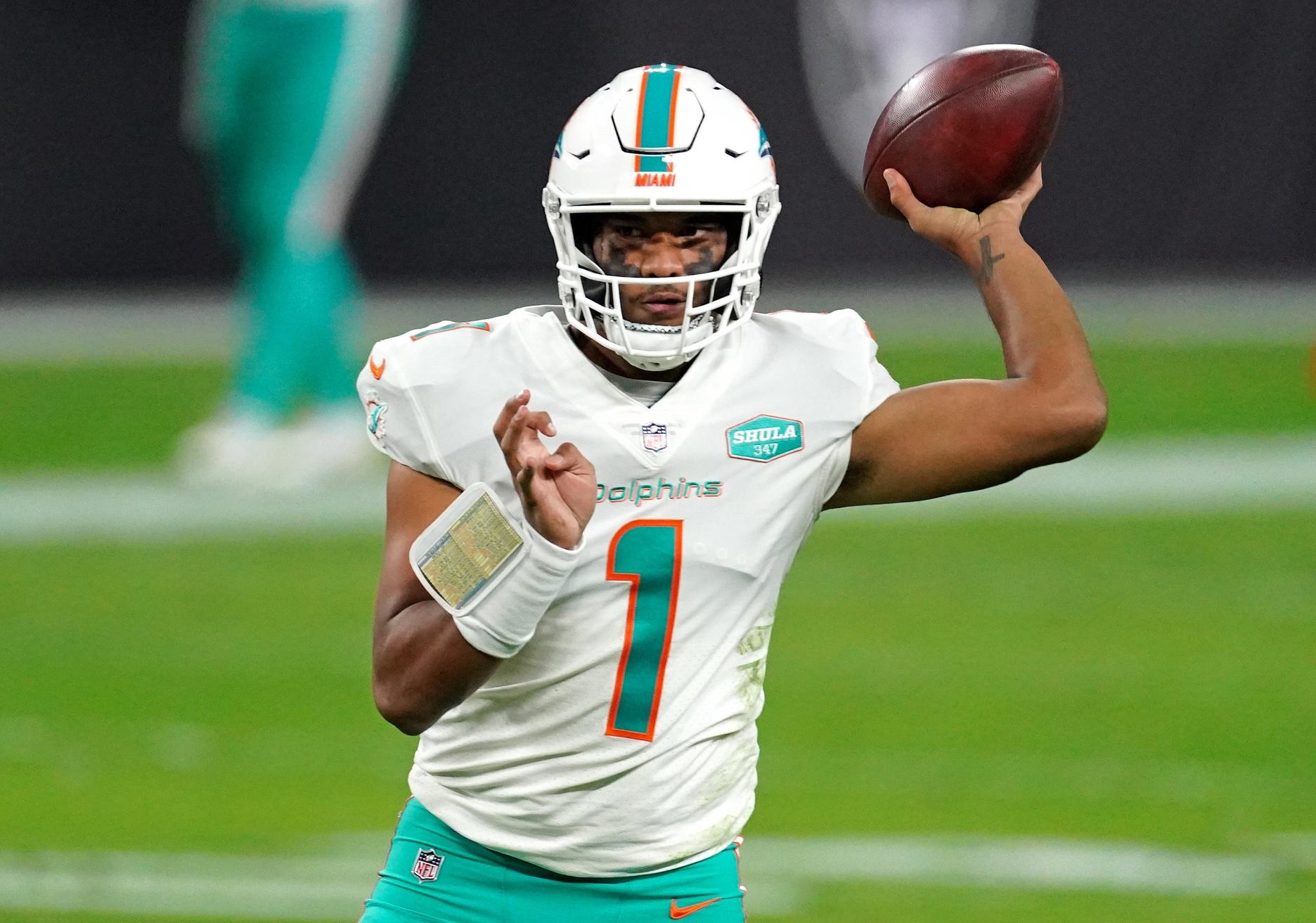Giving up on Tua Tagovailoa for Deshaun Watson could doom Miami Dolphins