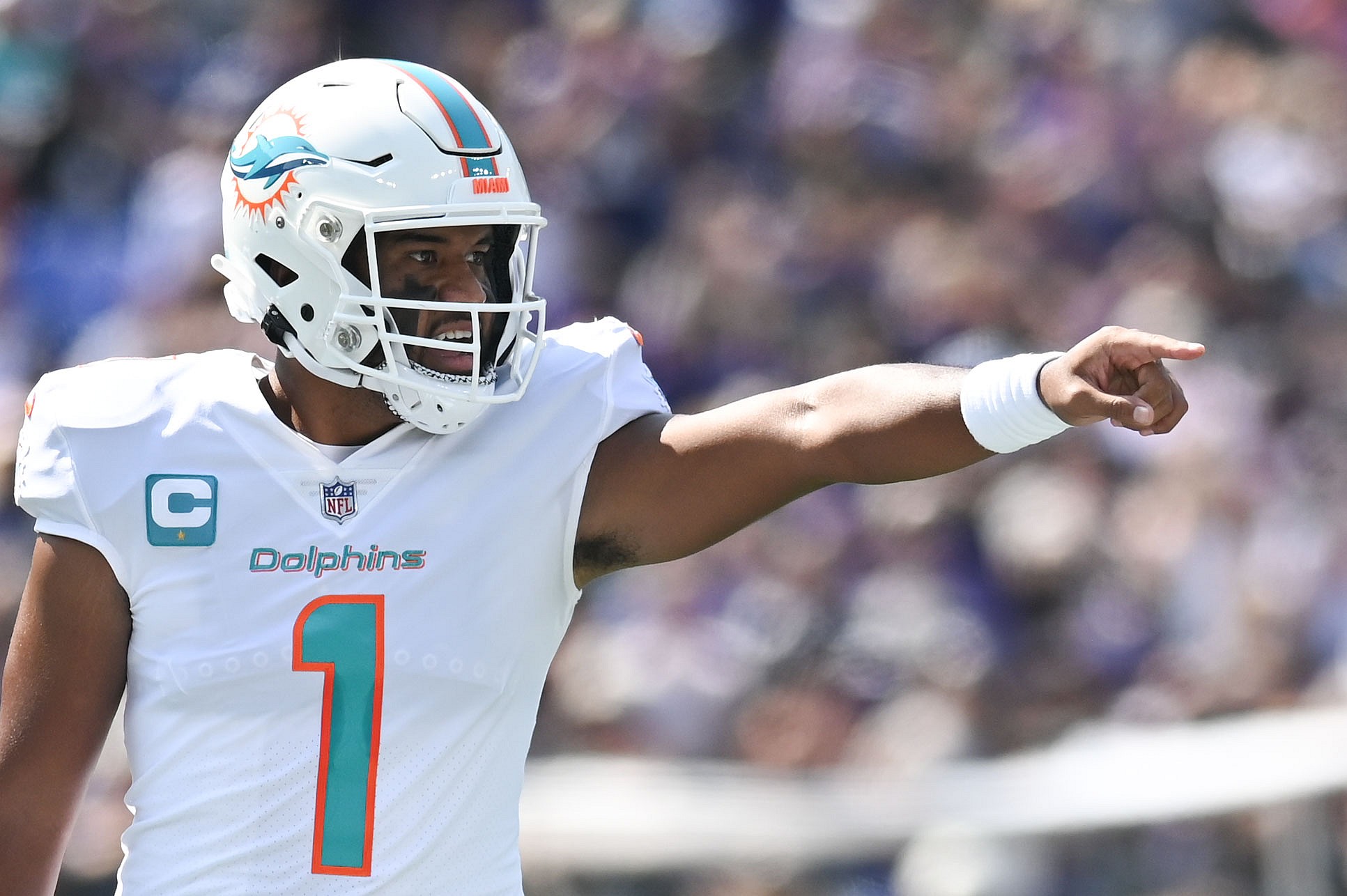 tua tagovailoa receives praise from josh allen