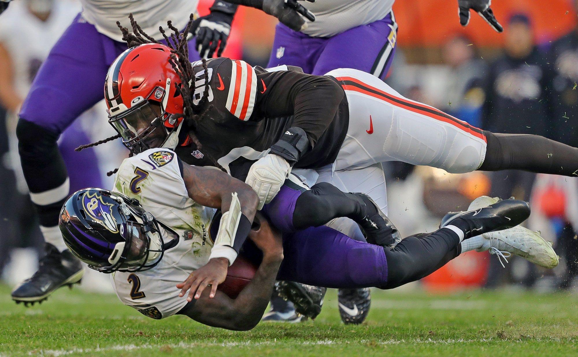 dallas cowboys sign jadeveon clowney
