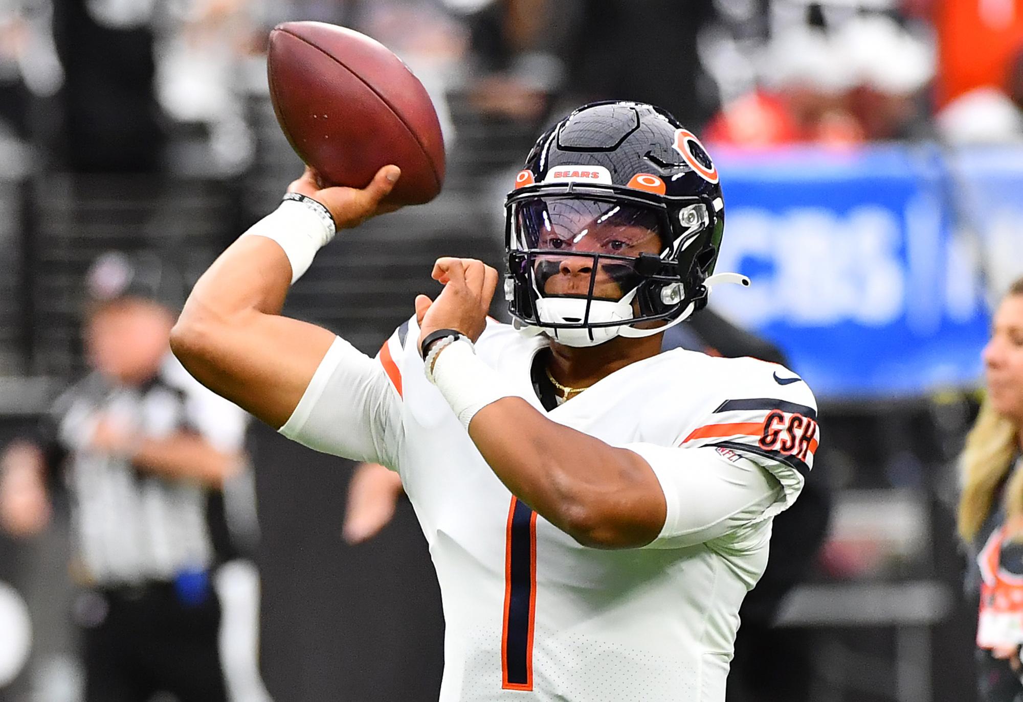 justin fields trade to the las vegas raiders
