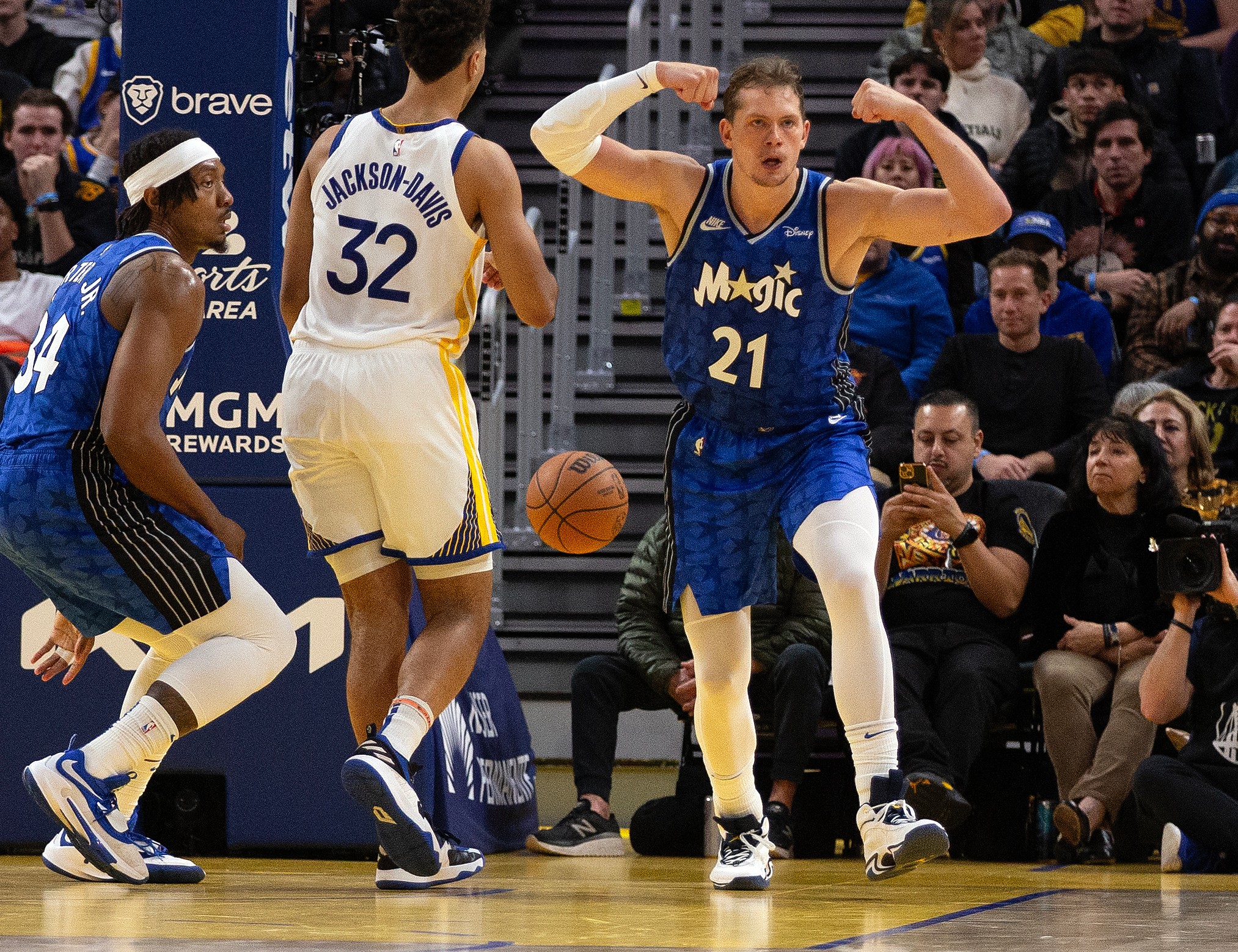 NBA: Orlando Magic at Golden State Warriors