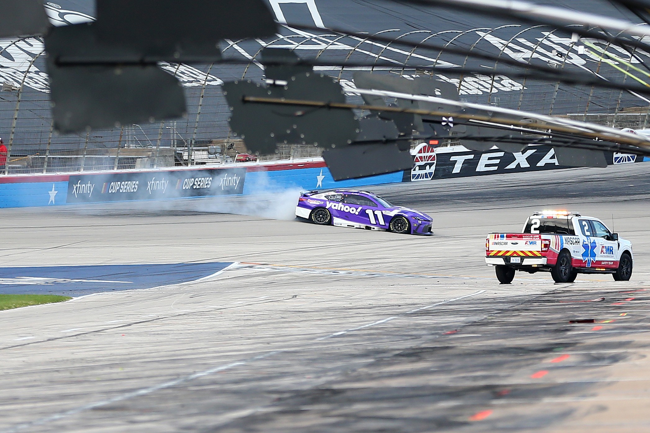 NASCAR: Autotrader EchoPark Automotive 400