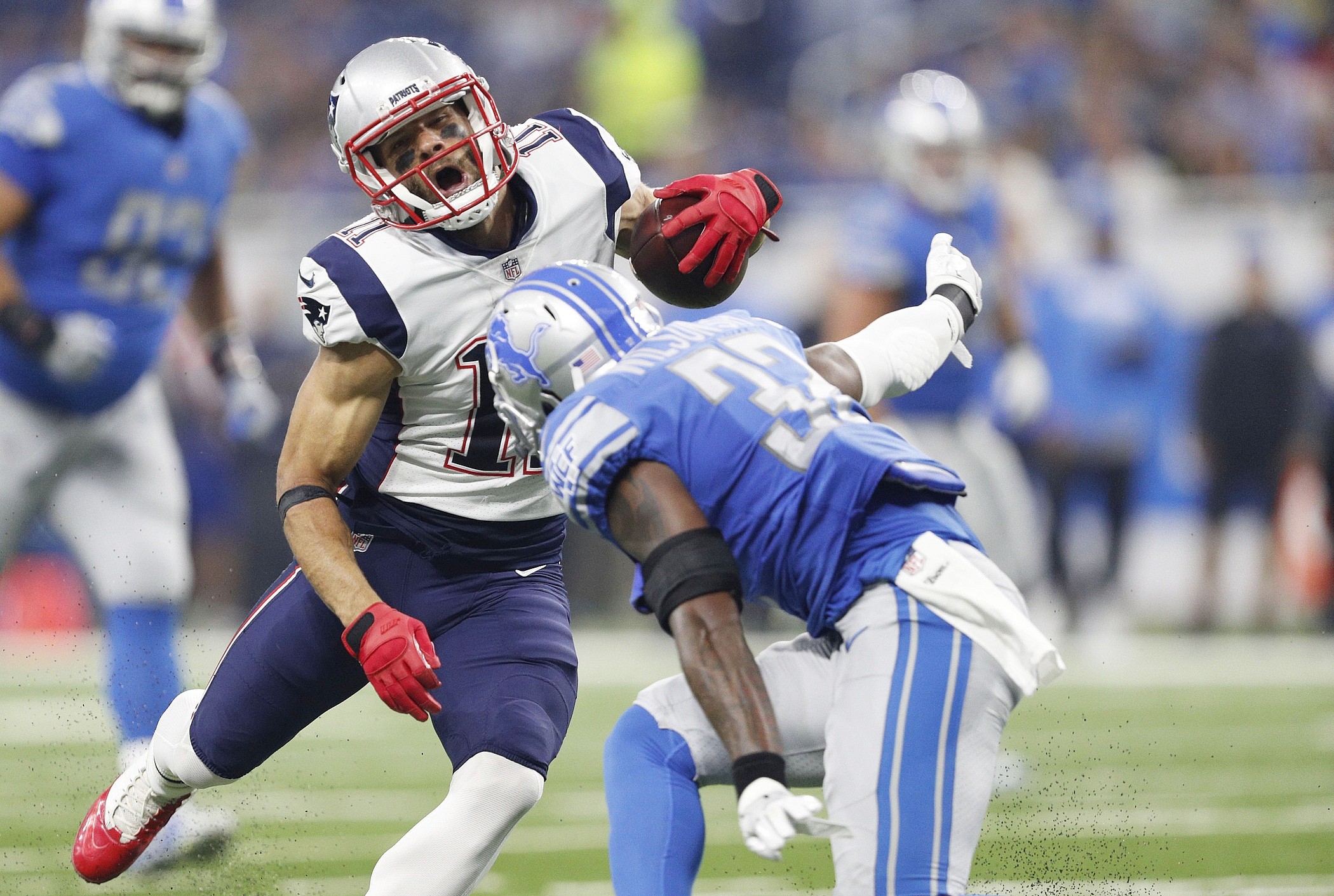 Patriots receiver Julian Edelman suffered a devastating knee injury.