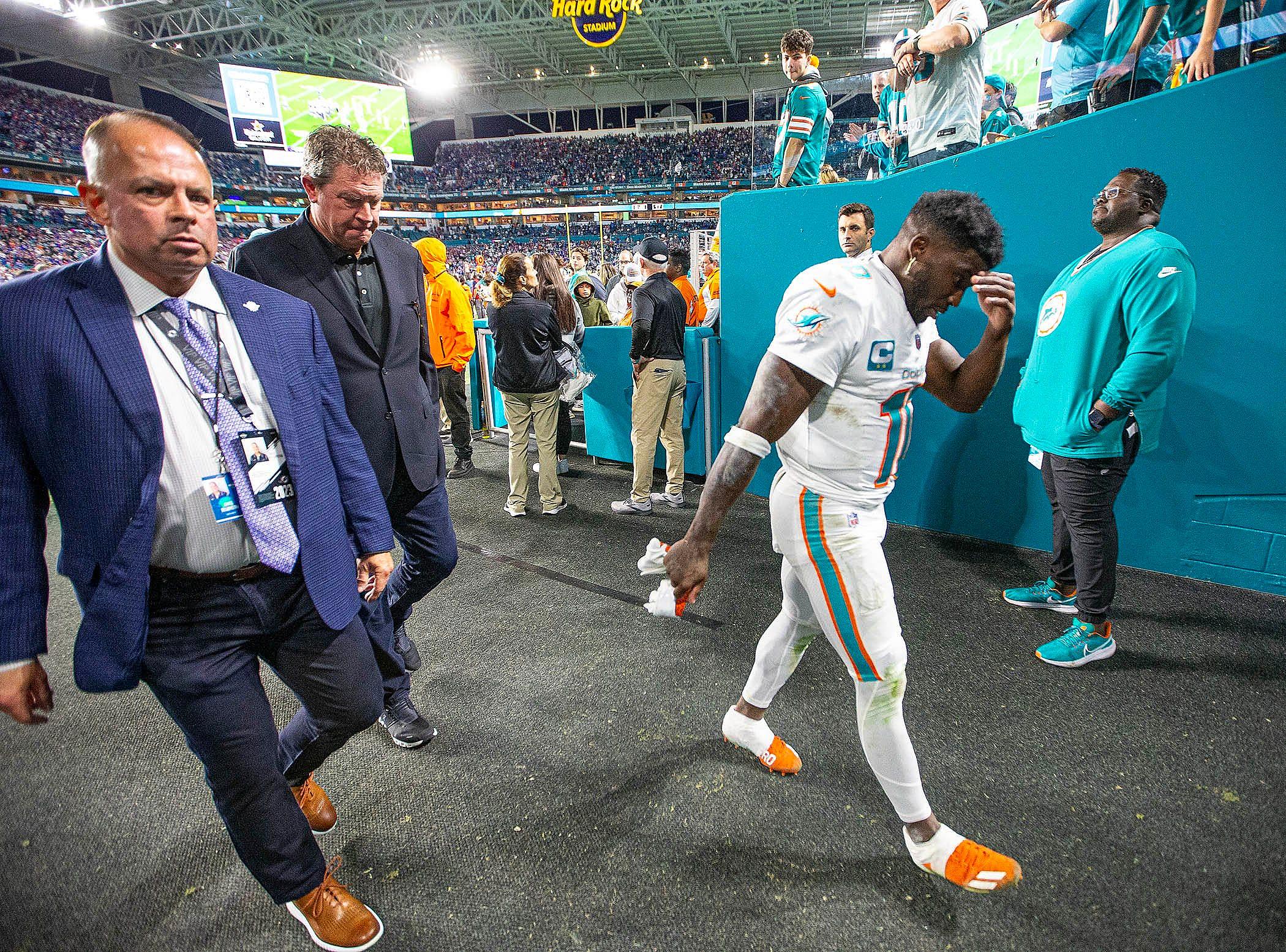 tyreek hill, miami dolphins