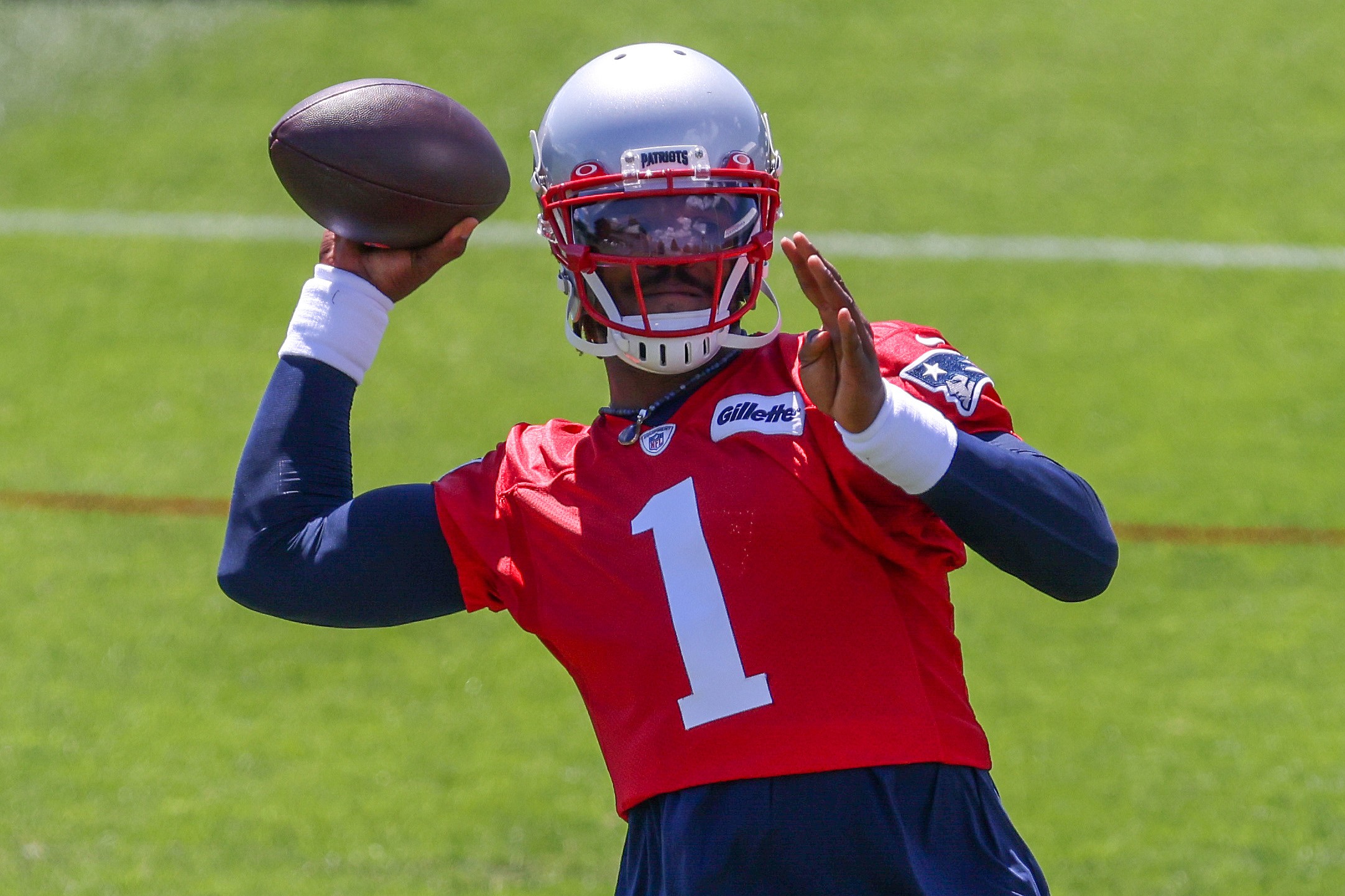 case for cam newton to be new england patriots starting qb