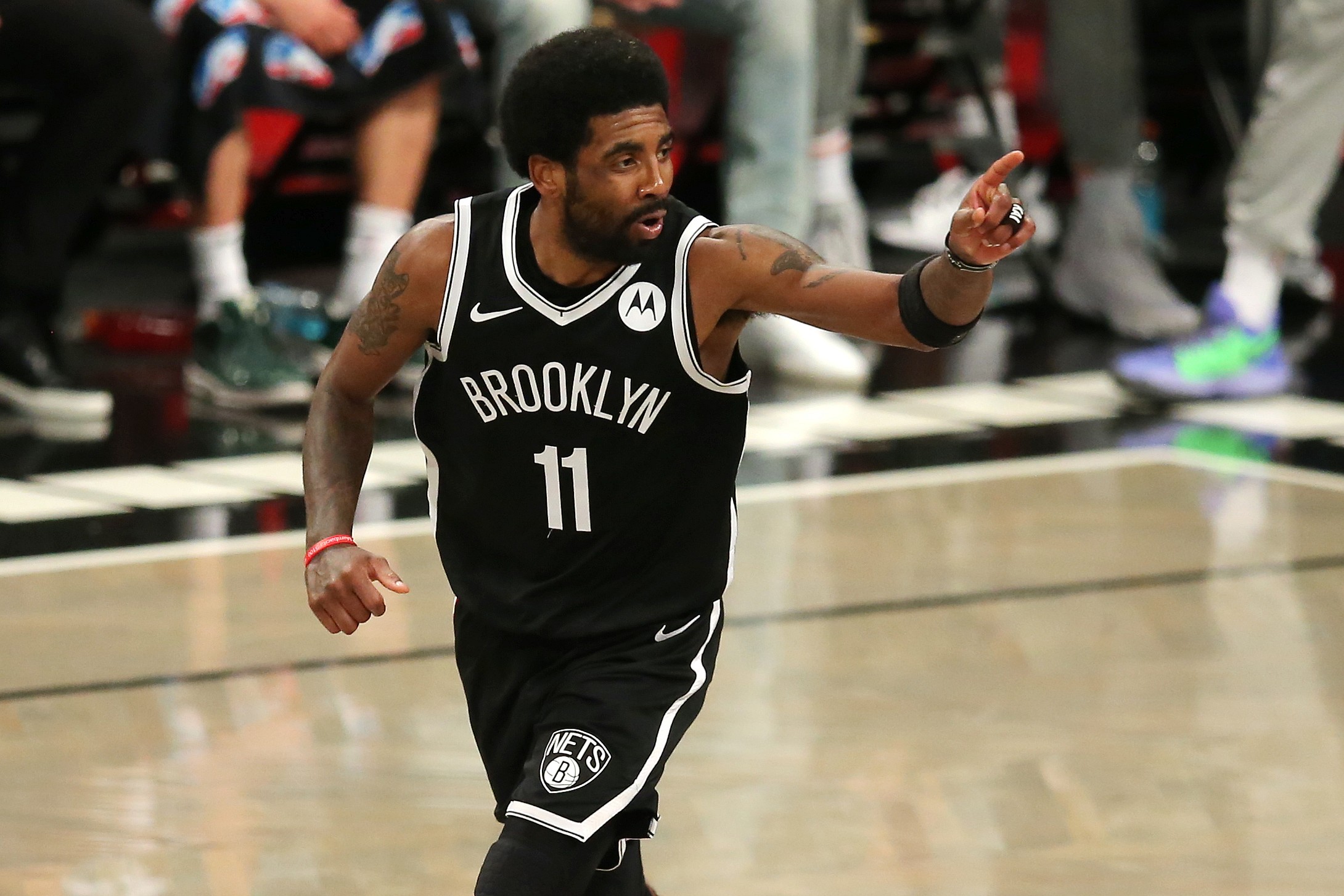 kyrie irving trade to the dallas mavericks