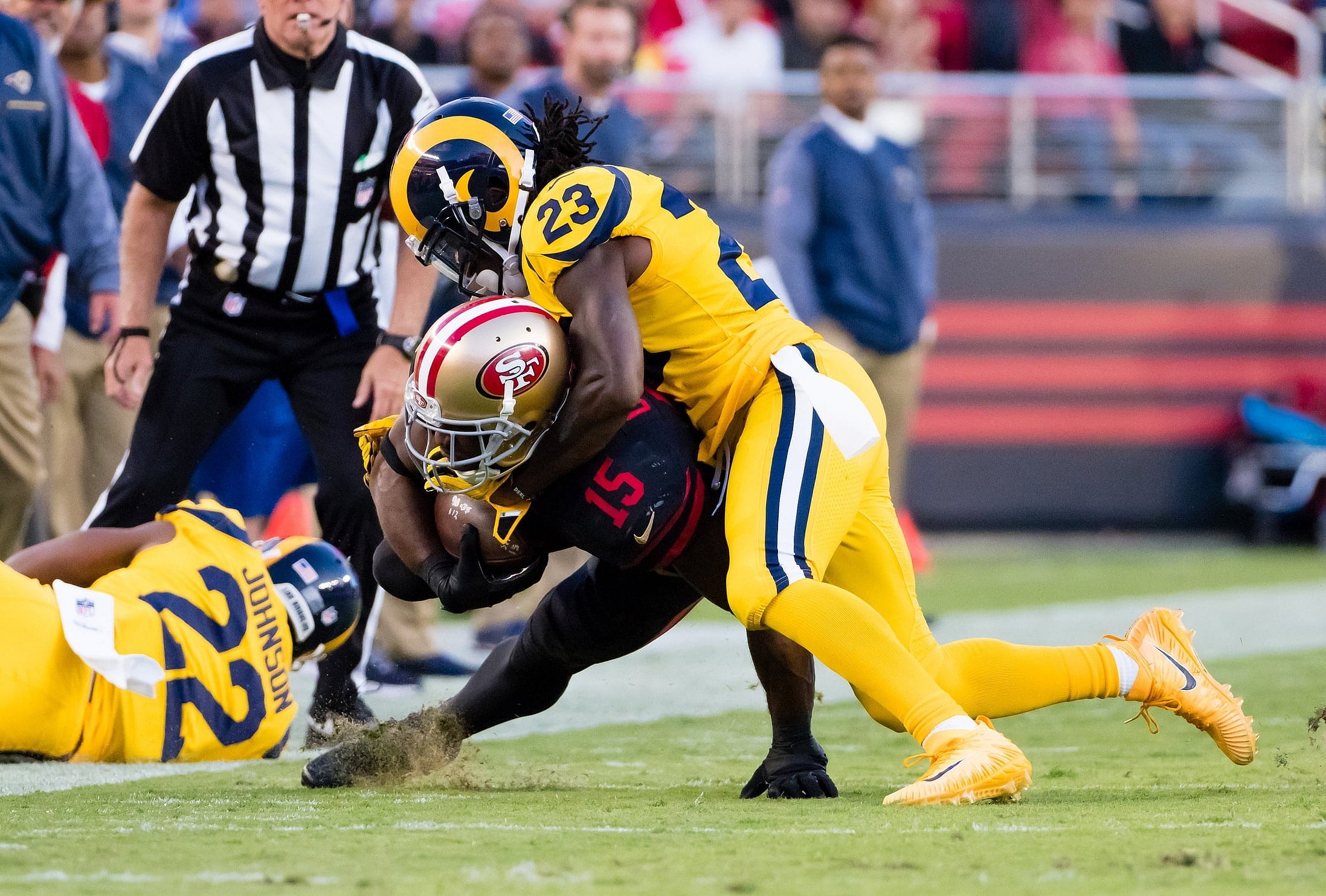Nickell Robey-Coleman tackles Pierre Garcon