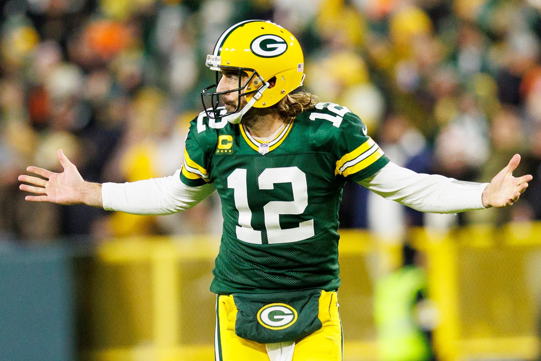 president biden comments on aaron rodgers vaccine stance