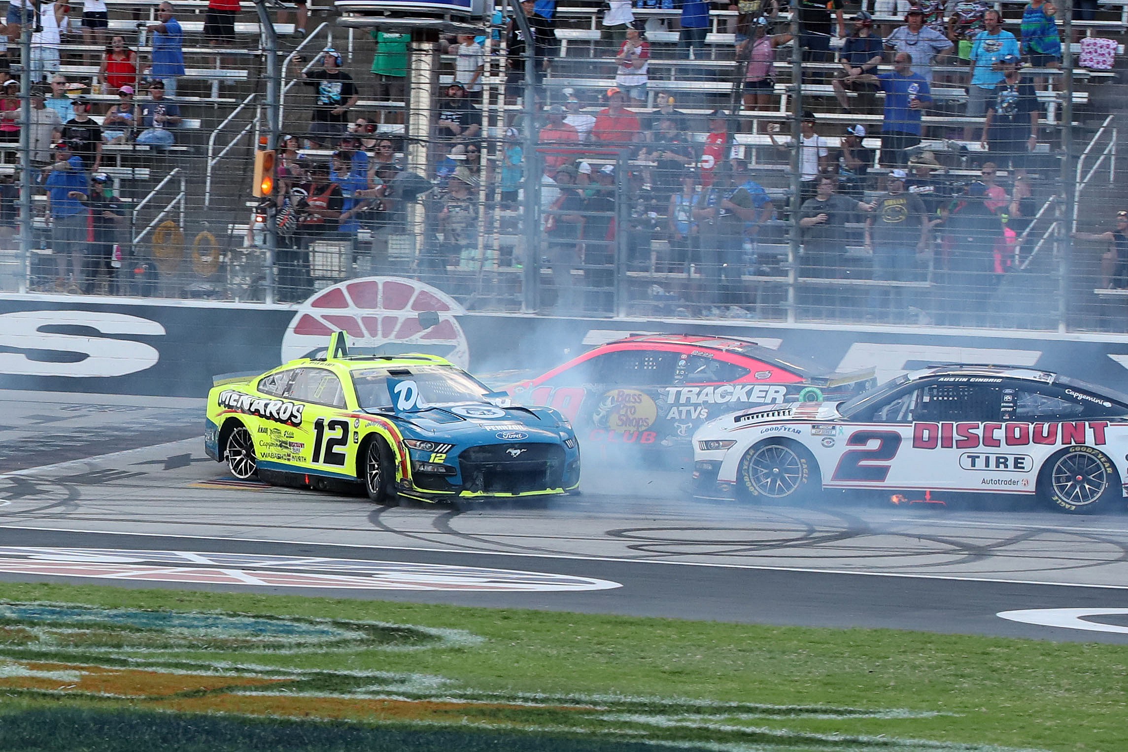 NASCAR: Autotrader EchoPark Automotive 400