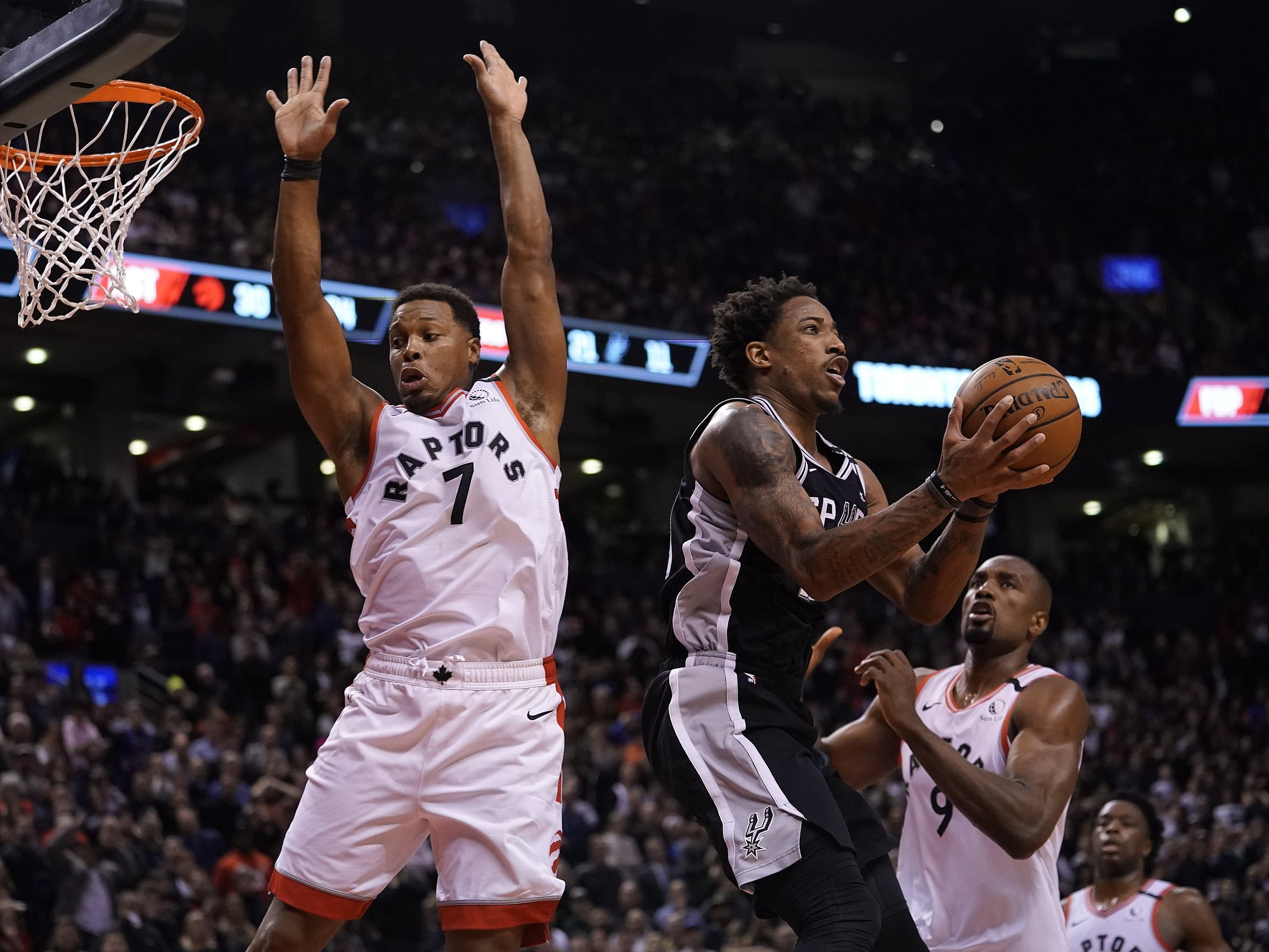 DeMar DeRozan runs it back with Toronto Raptors