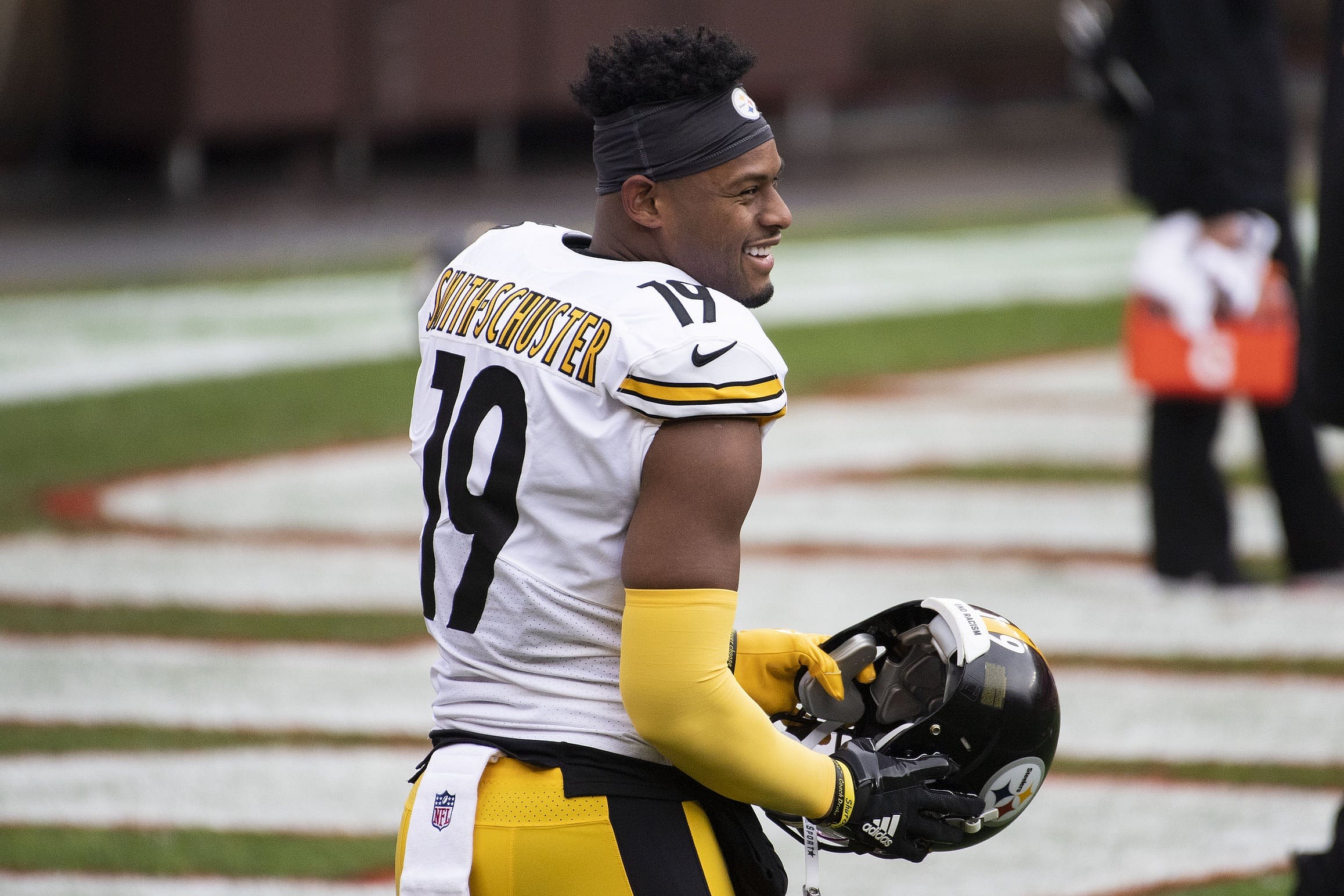 JuJu Smith-Schuster could still walk in 2022 offseason