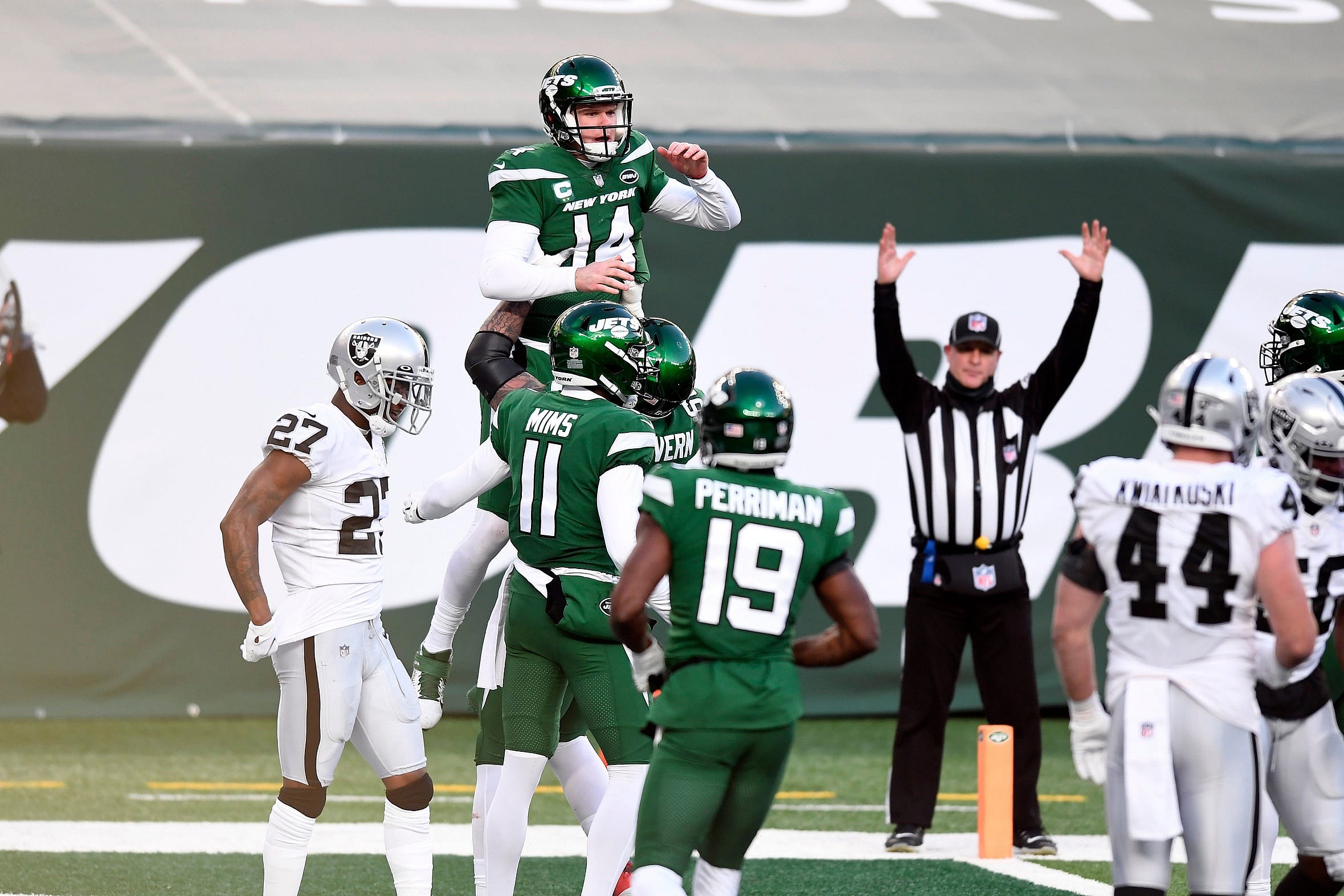 New York Jets rumors: Players believe in Sam Darnold