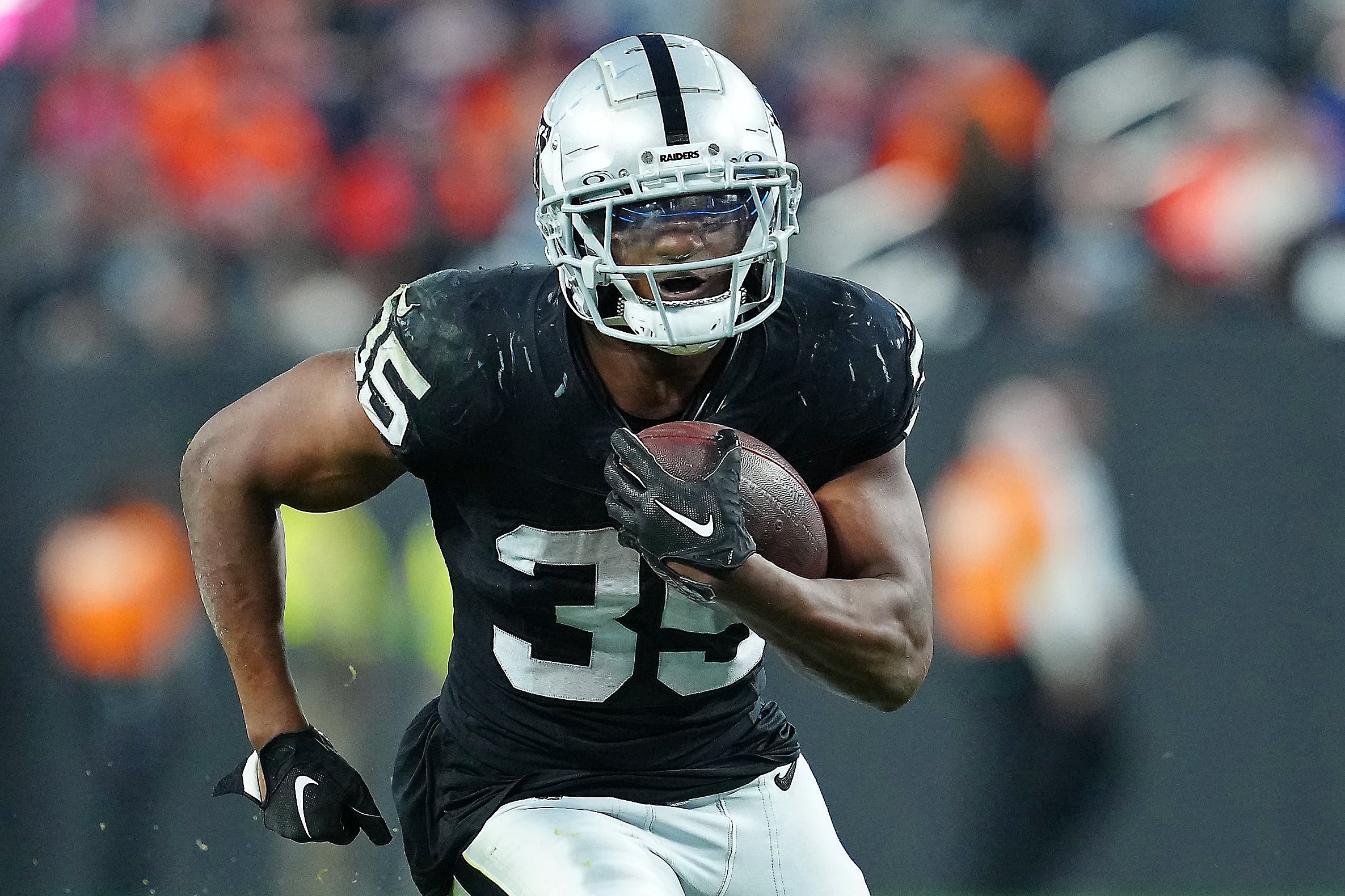 Las Vegas Raiders running back Zamir White