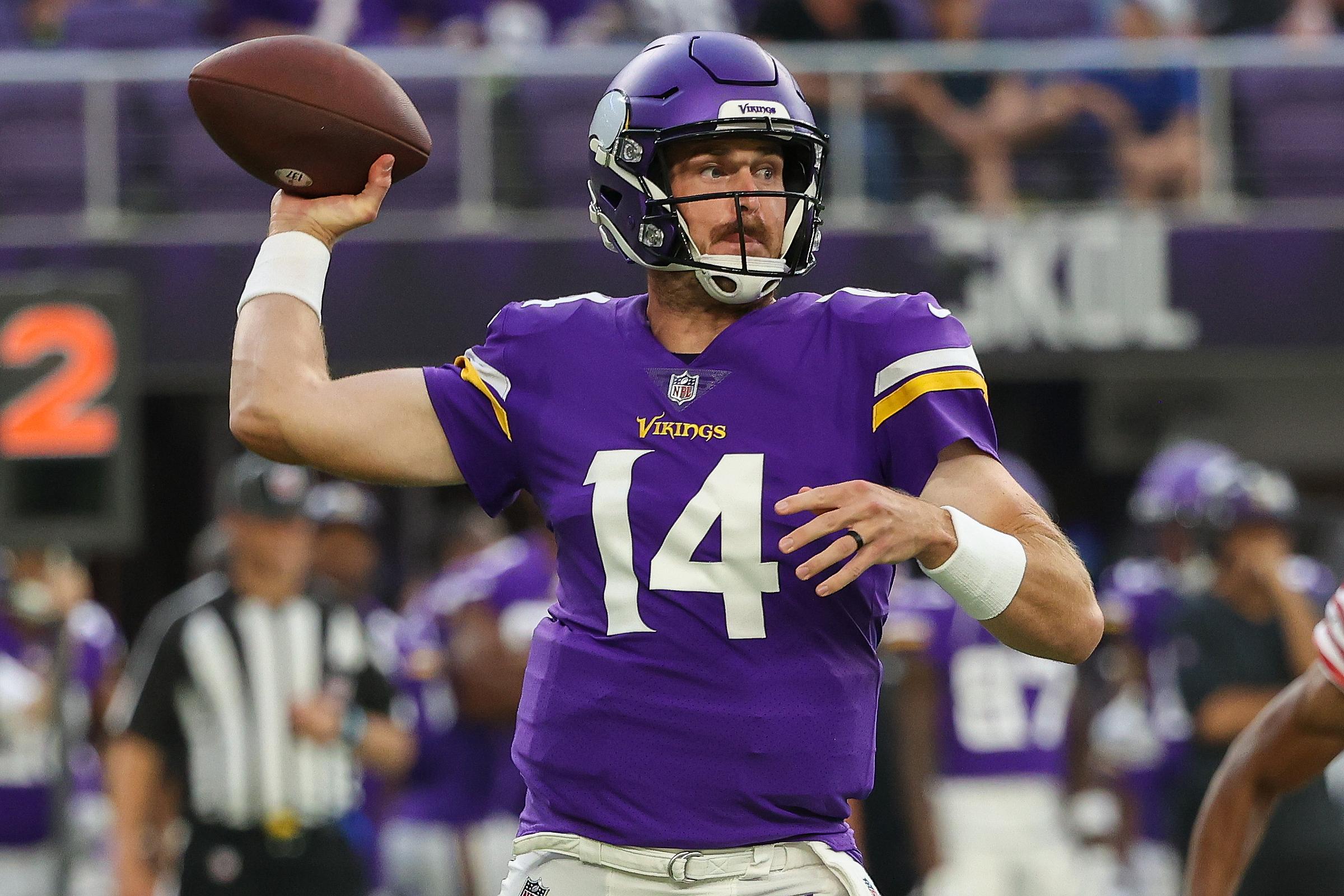 NFL: San Francisco 49ers at Minnesota Vikings