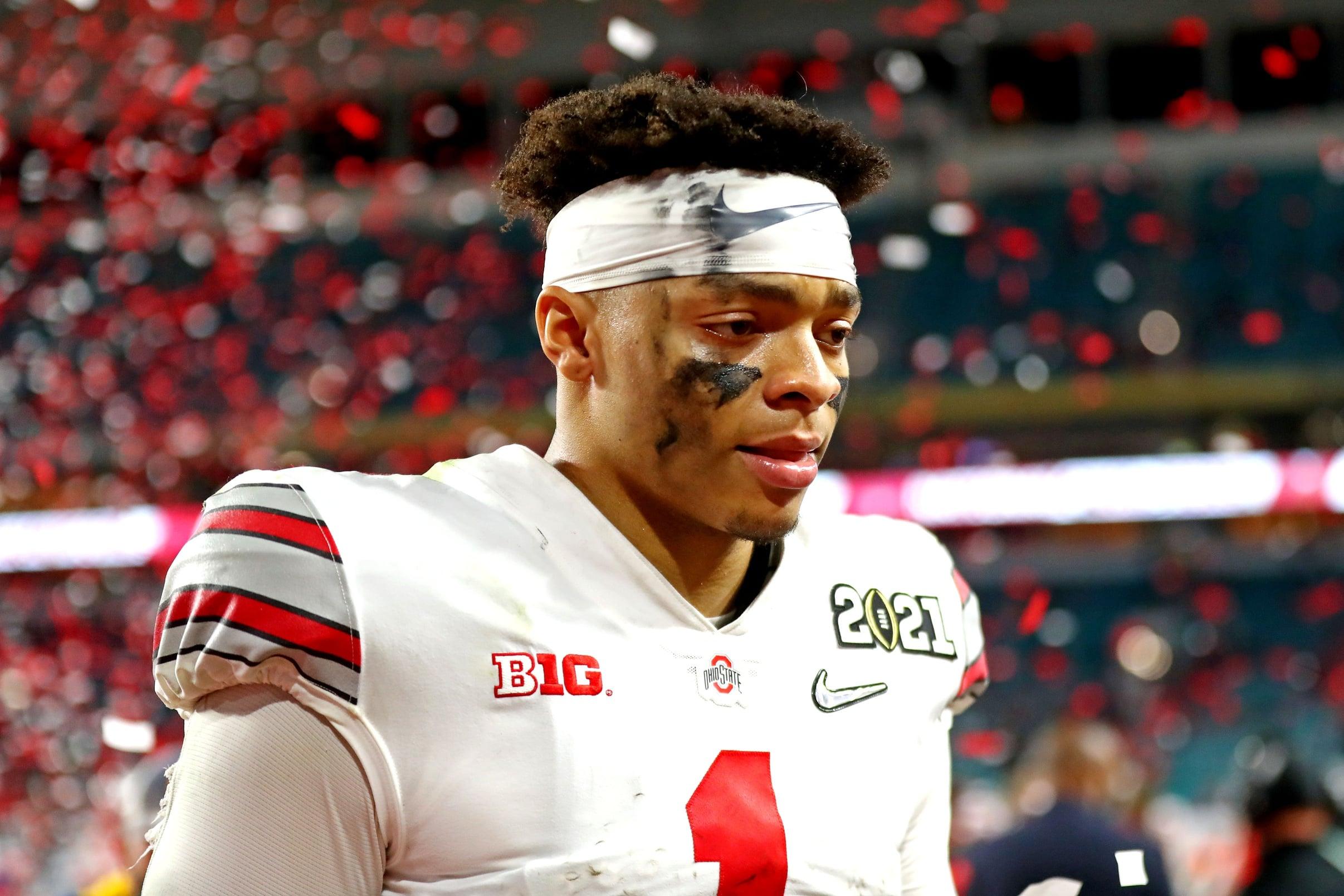 Philadelphia Eagles draft Justin Fields
