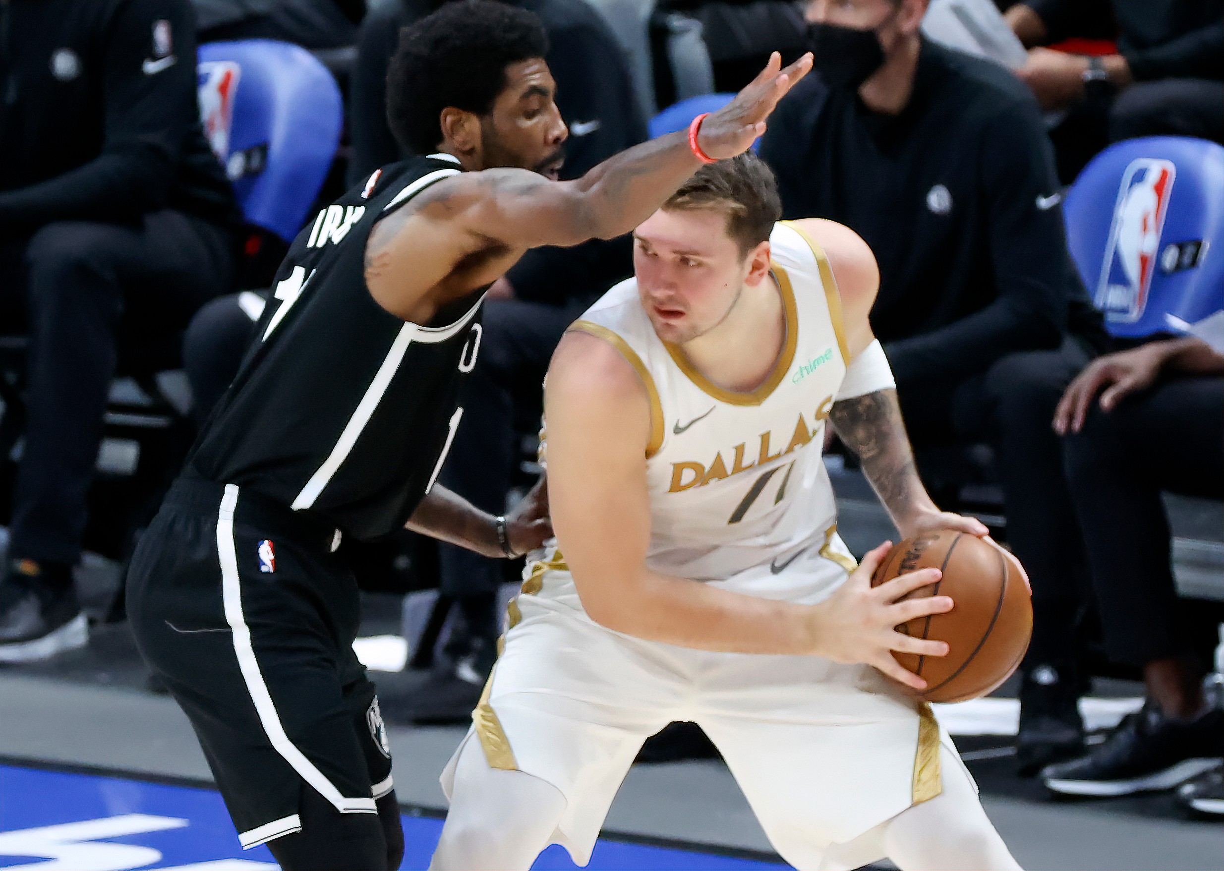 kyrie irving trade, dallas mavericks