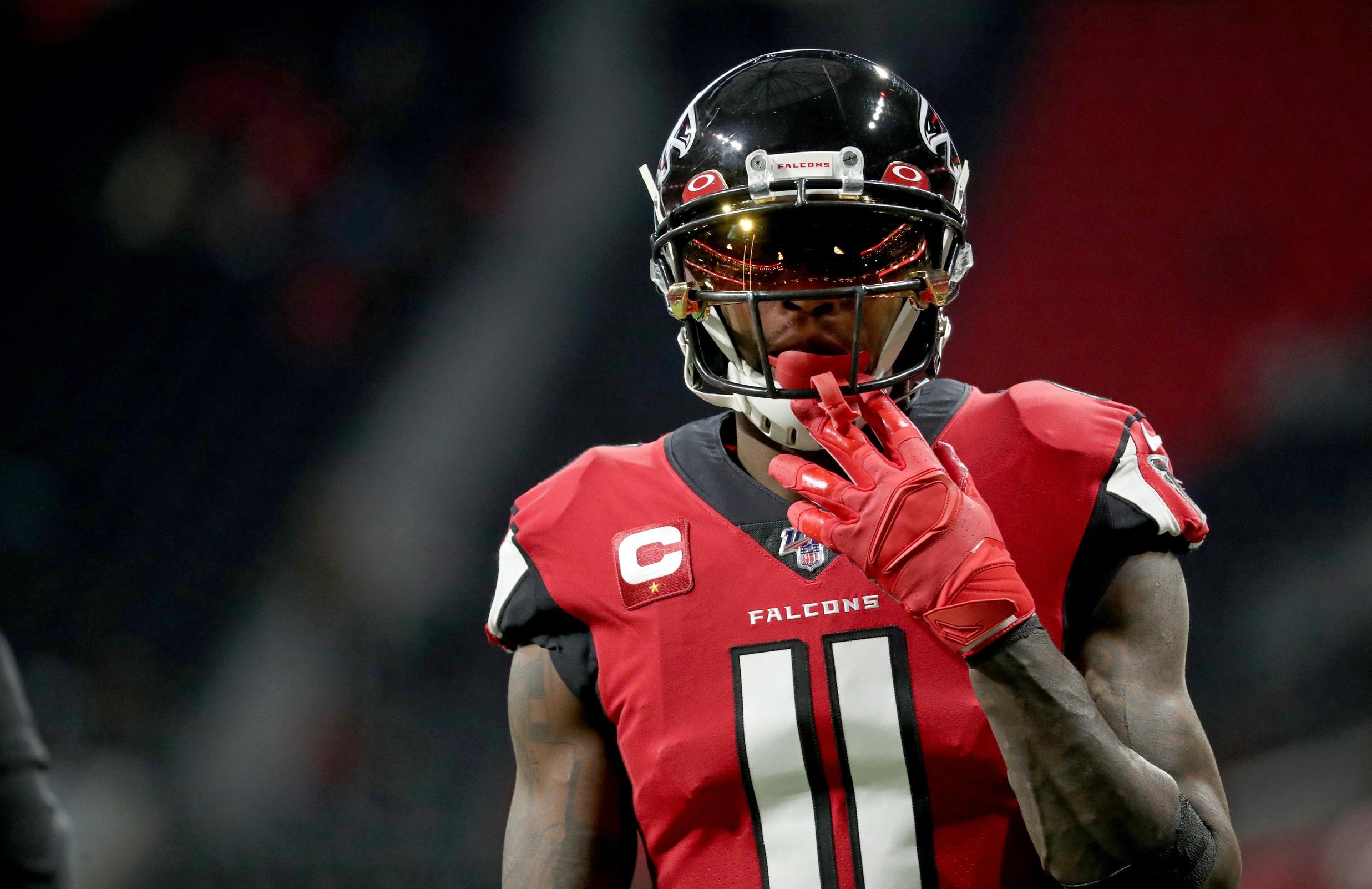 Falcons-WR-Julio-Jones-during-NFL-game-against-Jaguars
