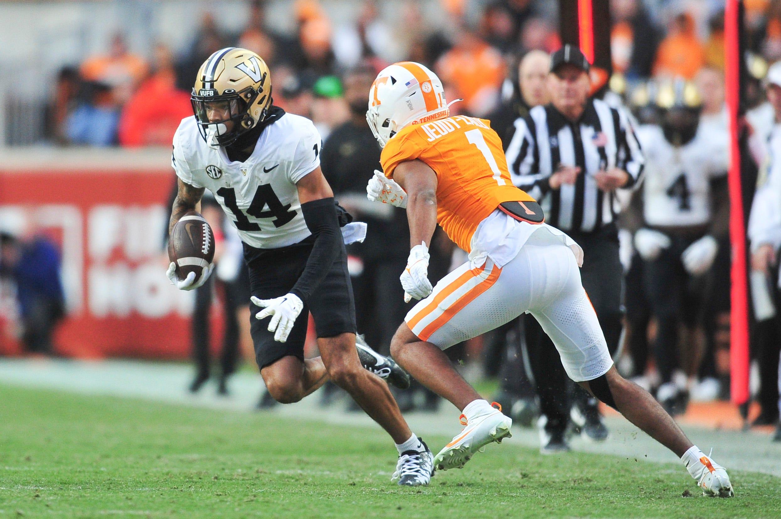 Syndication: The Knoxville News-Sentinel