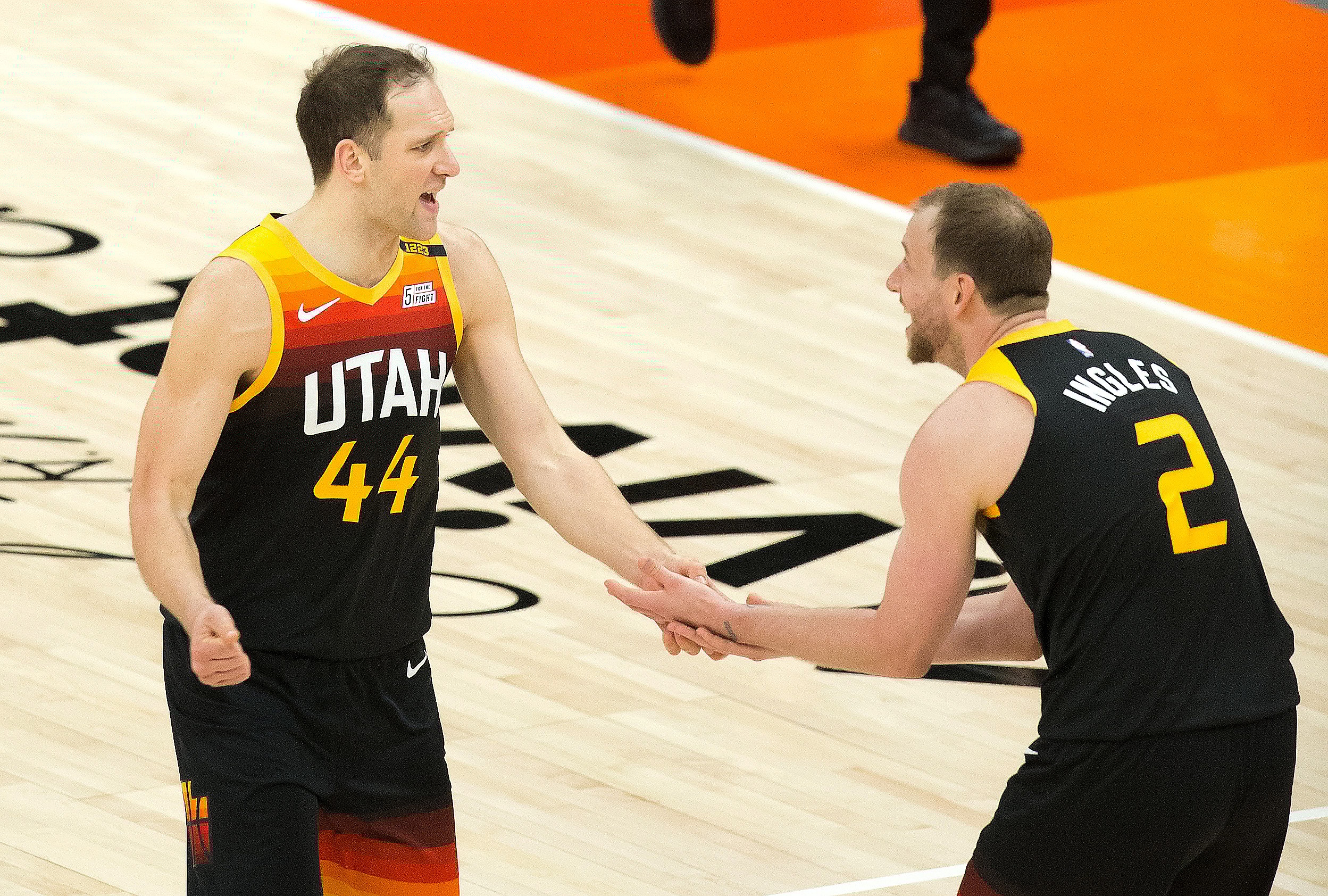 utah jazz trade bojan bogdanovic and joe ingles