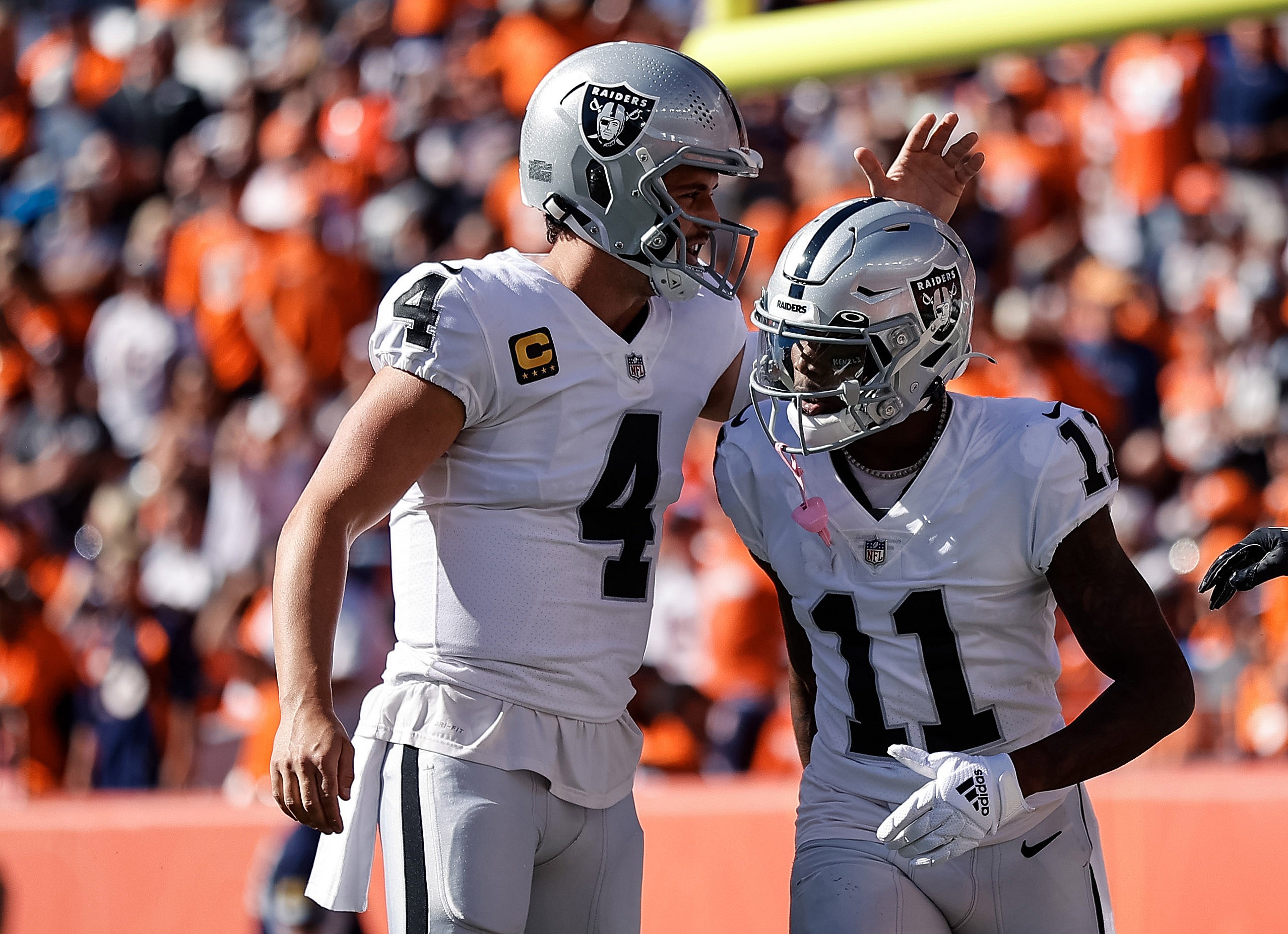 las vegas raiders, derek carr and henry ruggs