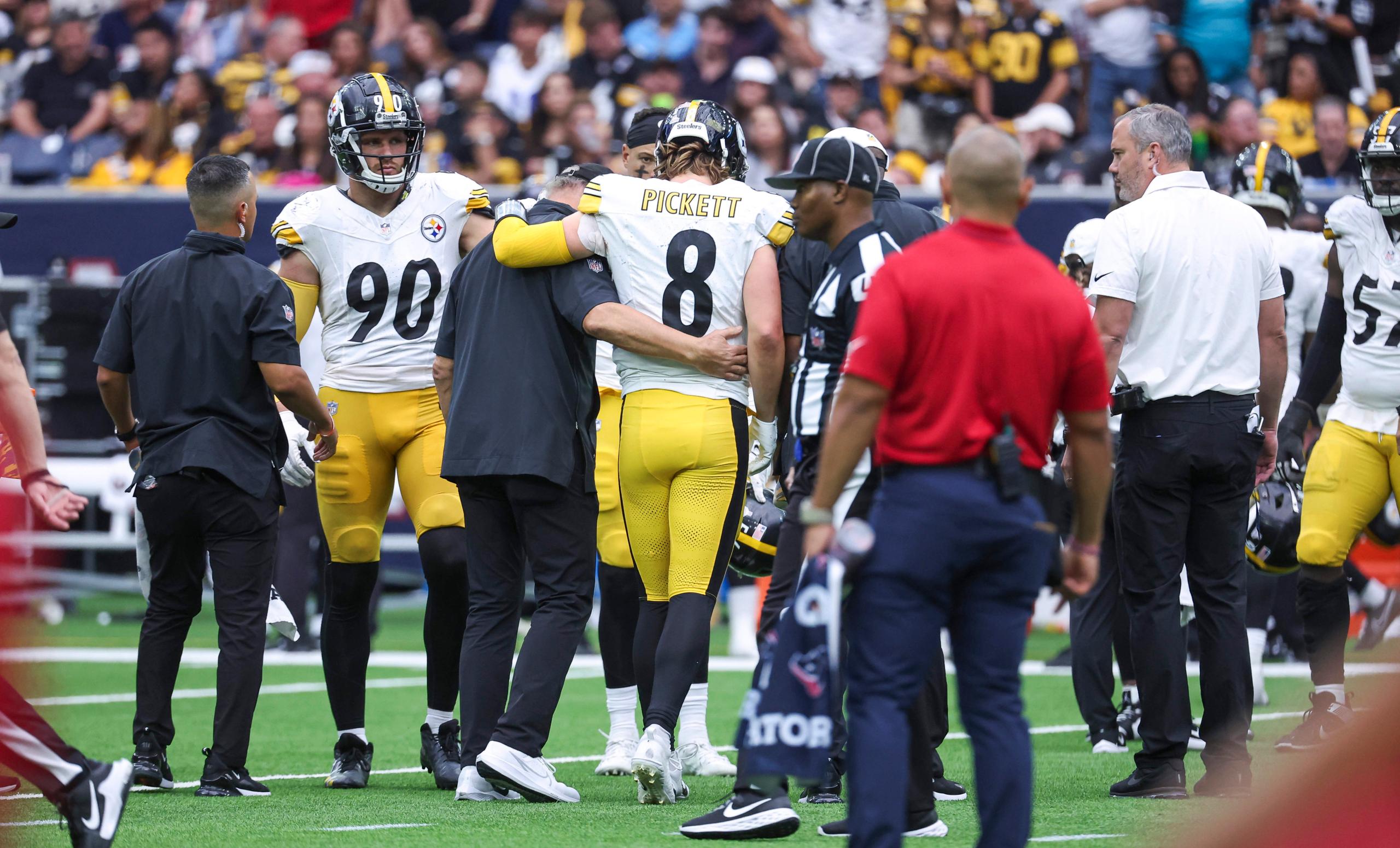 NFL: Pittsburgh Steelers at Houston Texans