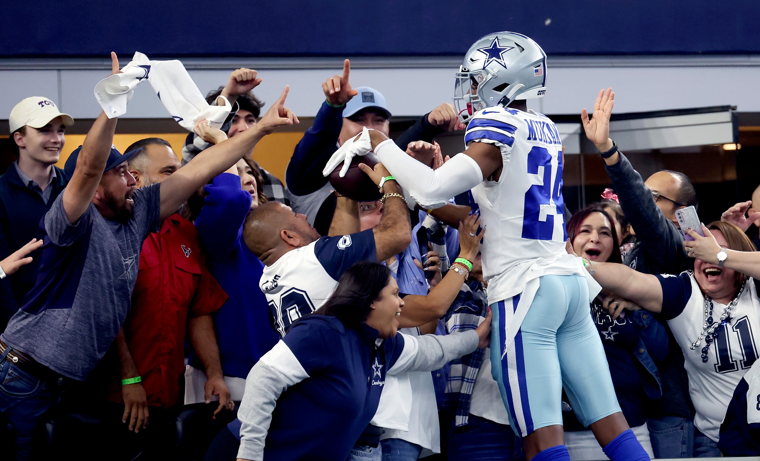 NFL: Houston Texans at Dallas Cowboys