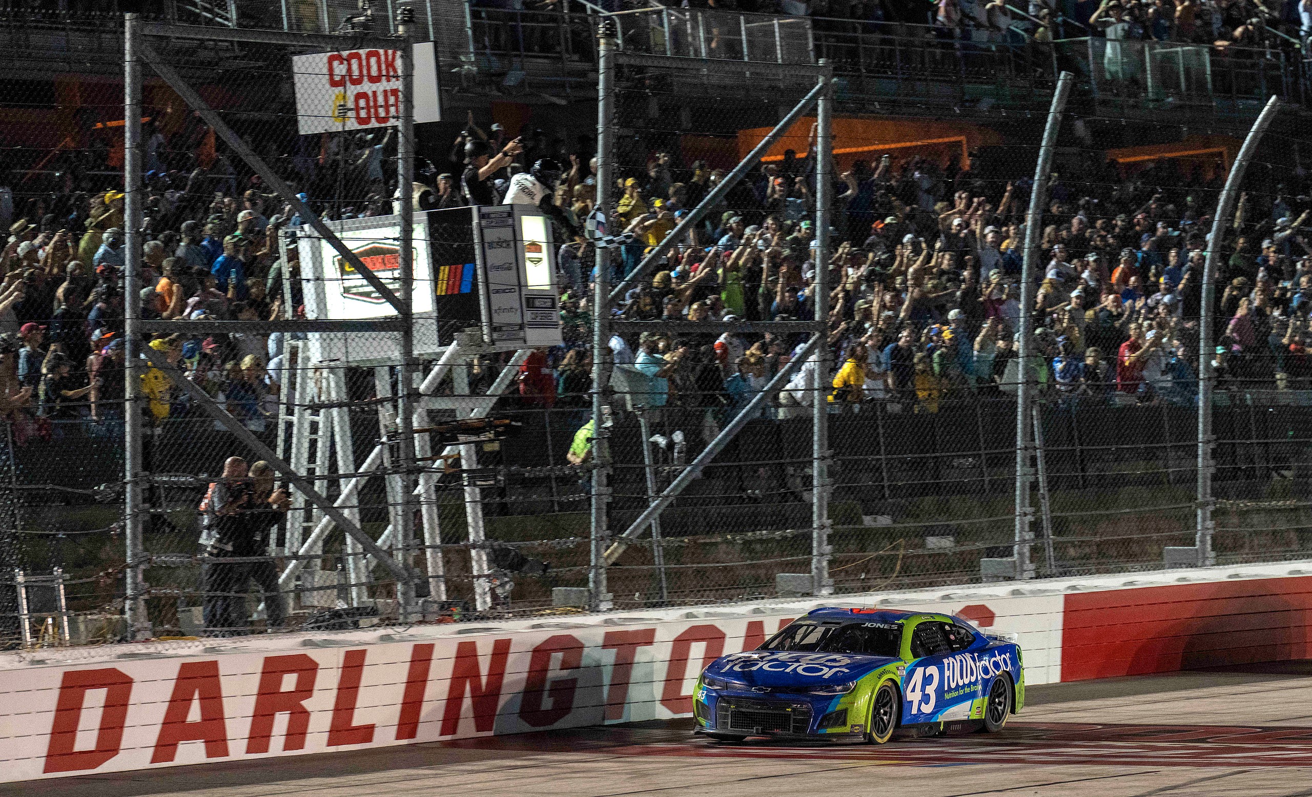 NASCAR: Cook Out Southern 500