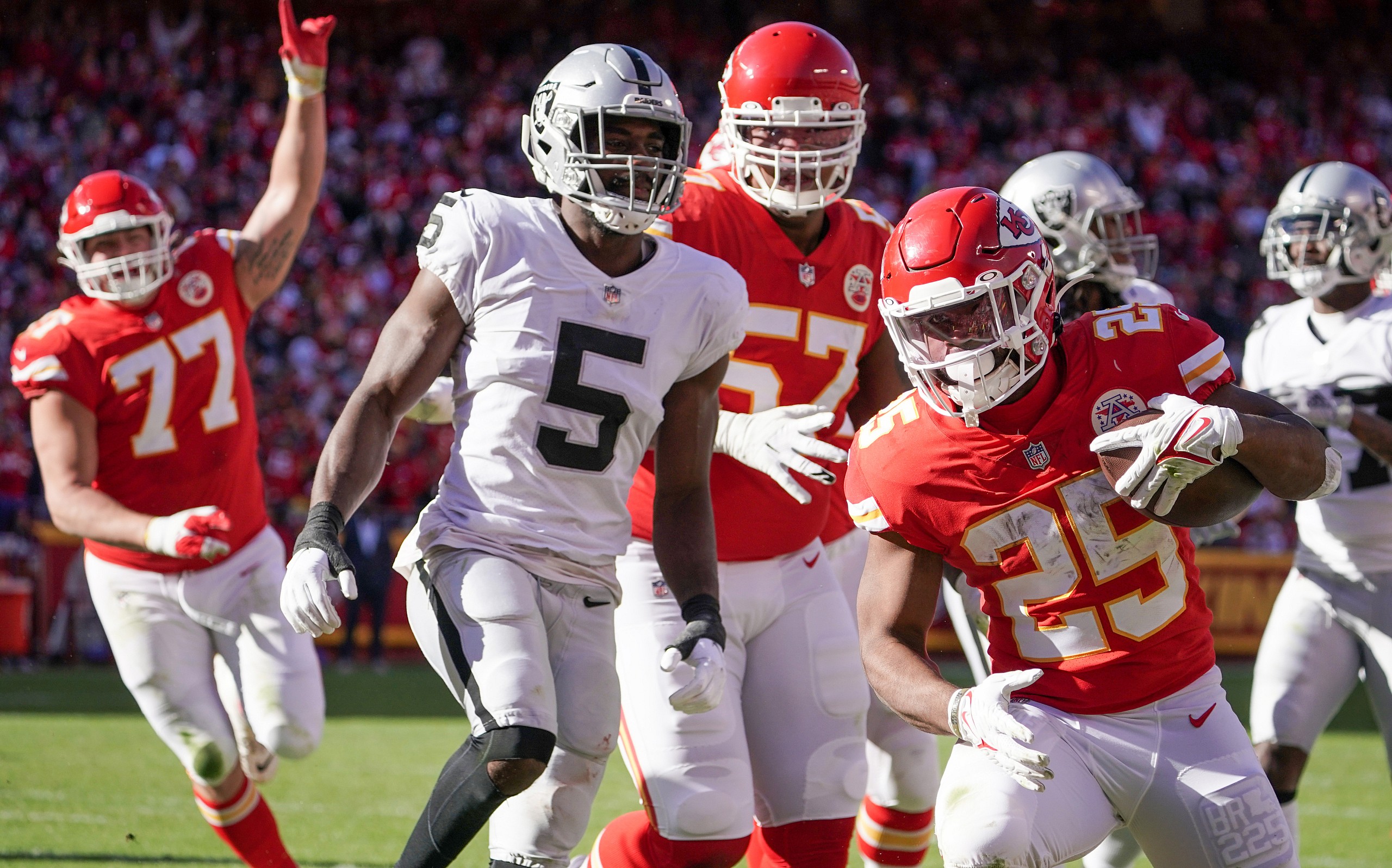 NFL: Las Vegas Raiders at Kansas City Chiefs