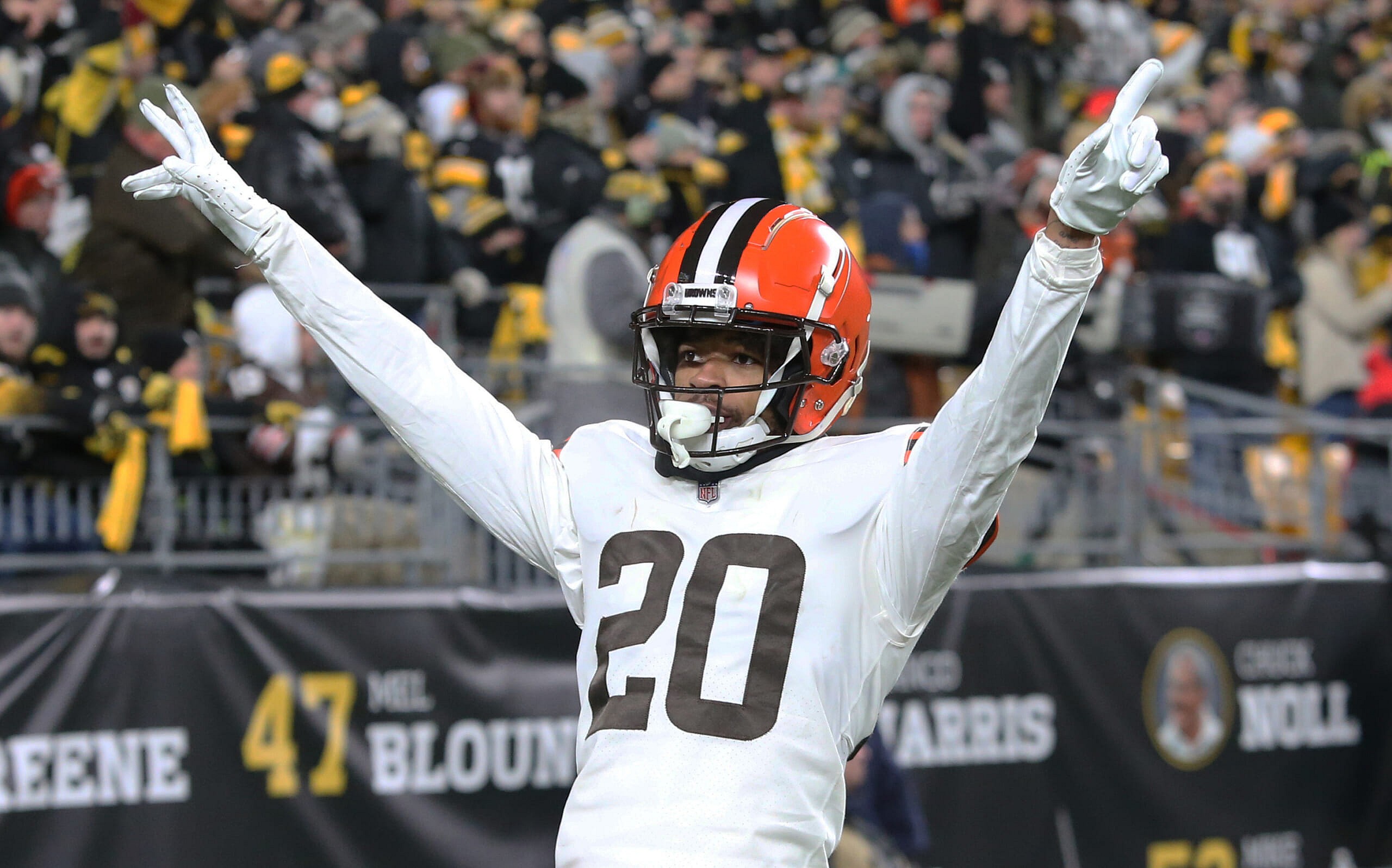 NFL: Cleveland Browns at Pittsburgh Steelers