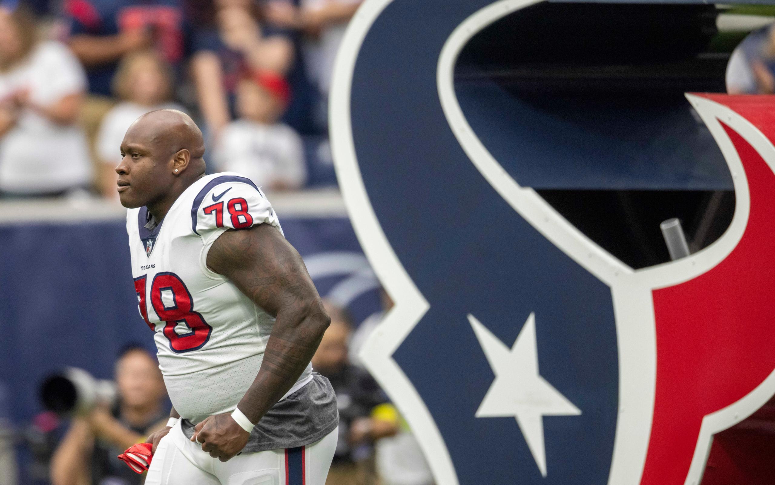 los angeles rams trade for laremy tunsil