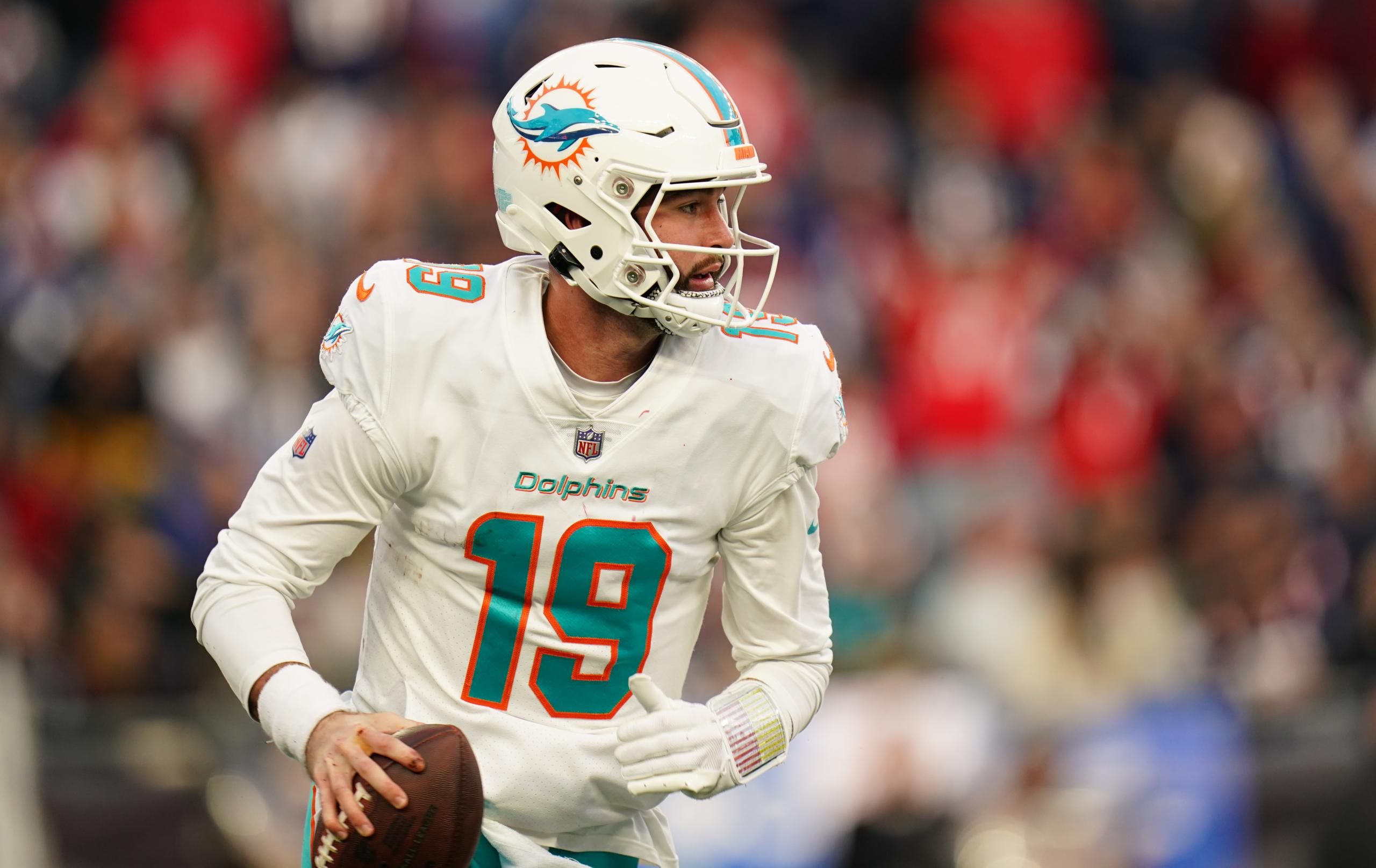 miami dolphins' skylar thompson