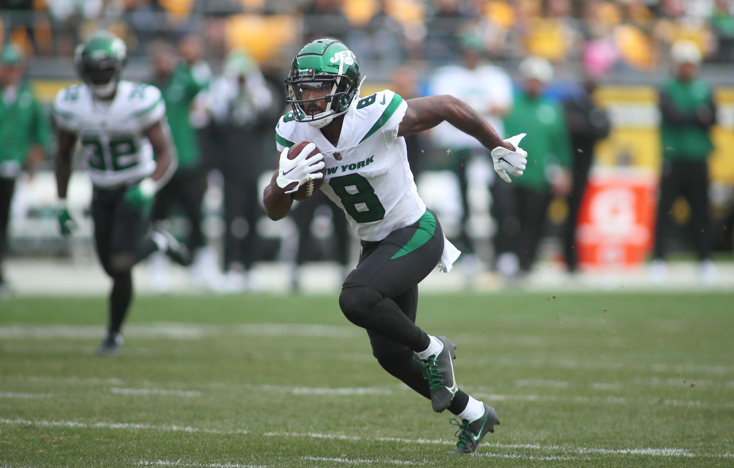 elijah moore trade request