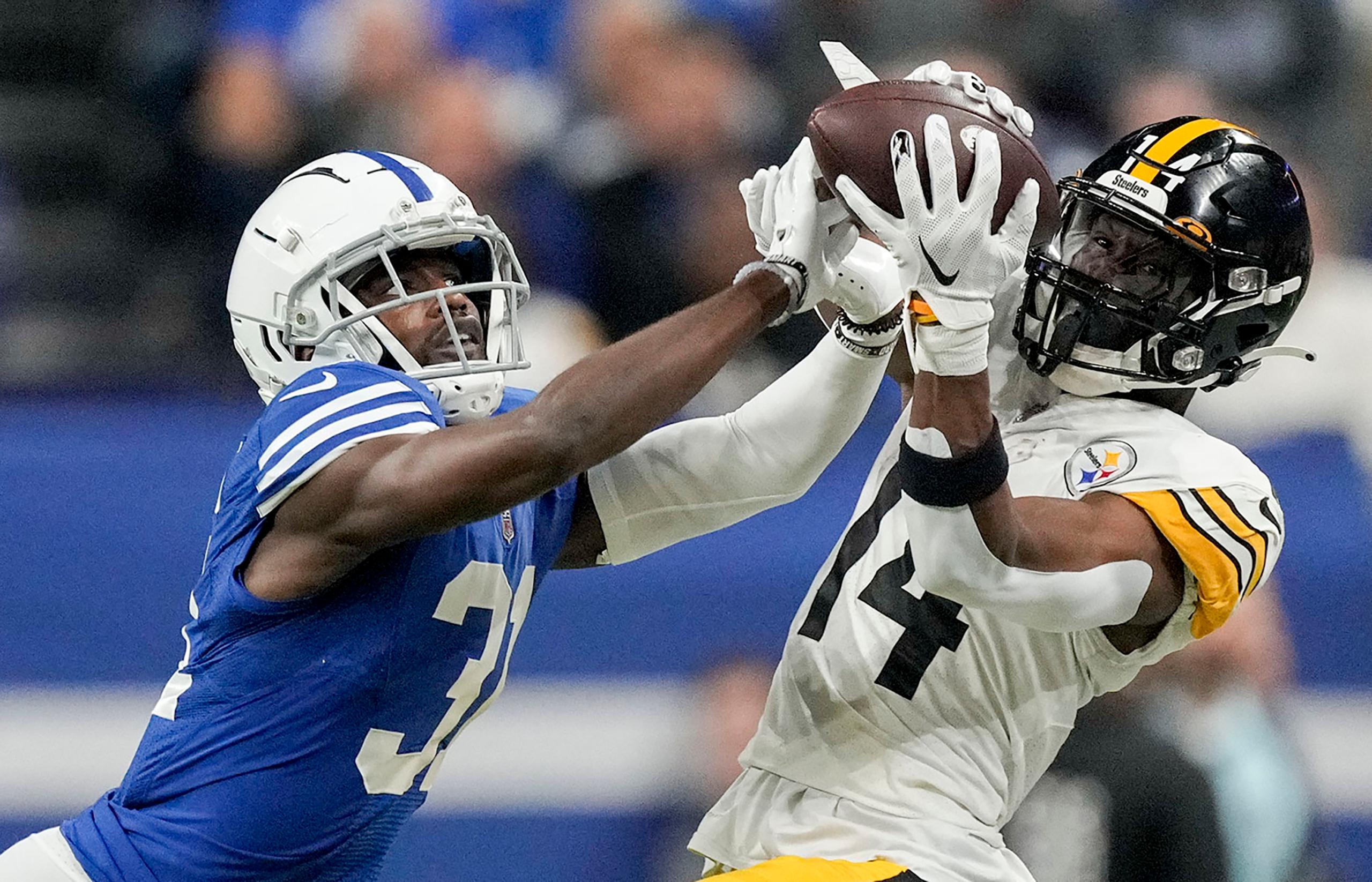 NFL: Pittsburgh Steelers at Indianapolis Colts