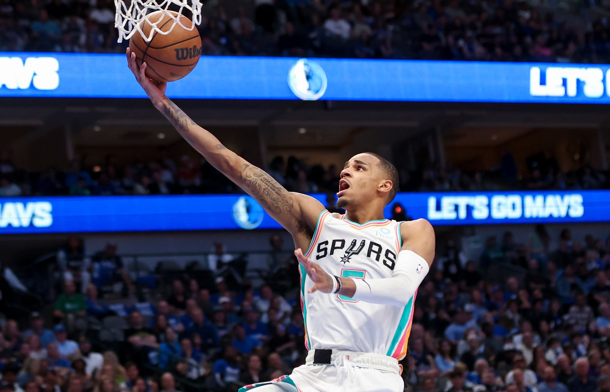 NBA: San Antonio Spurs at Dallas Mavericks