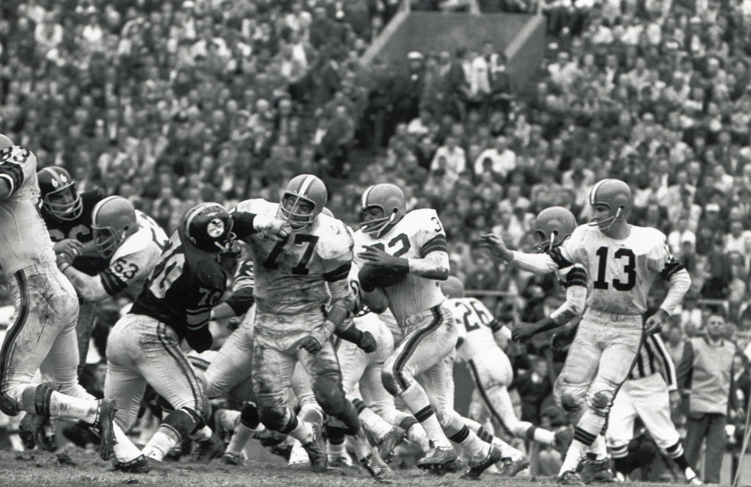 Pittsburgh Steelers v Cleveland Browns - Pro football Hall of Fame snub