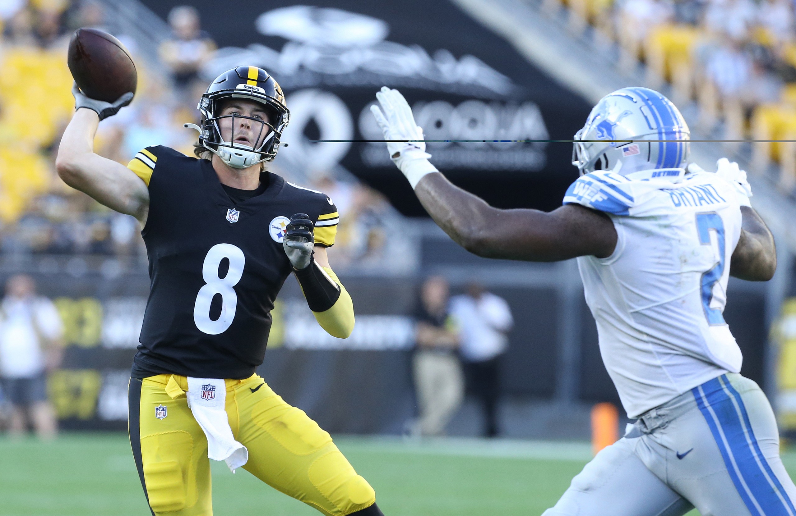 NFL: Detroit Lions at Pittsburgh Steelers