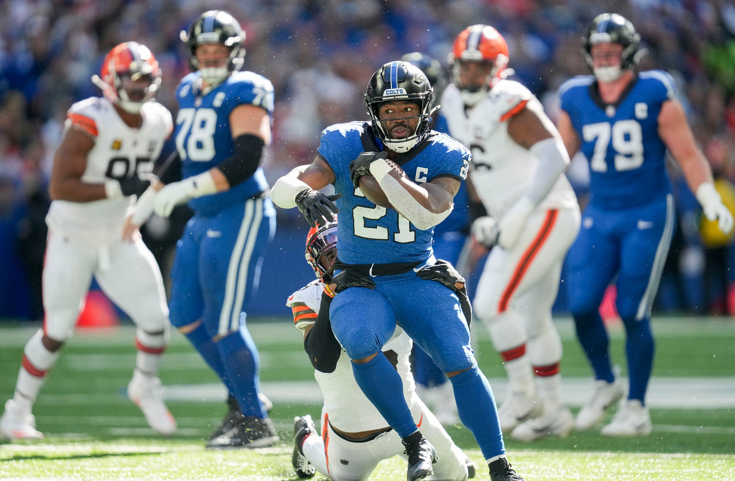 week 9 fantasy football start and sit: zack moss