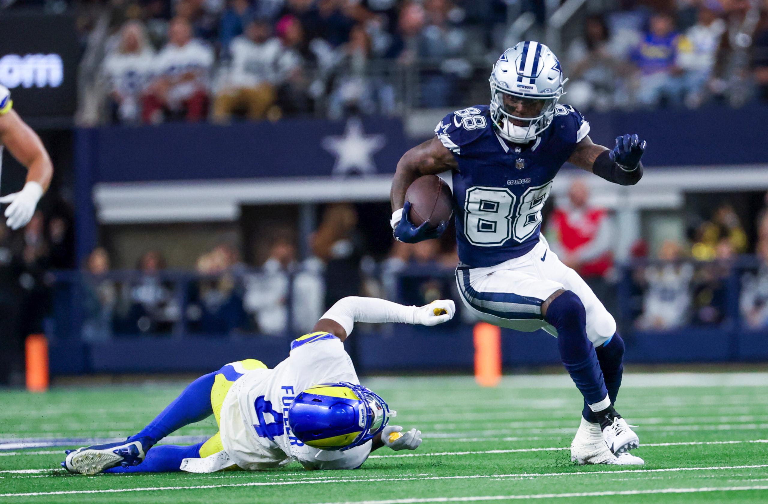 week 9 fantasy football start and sit: ceedee lamb