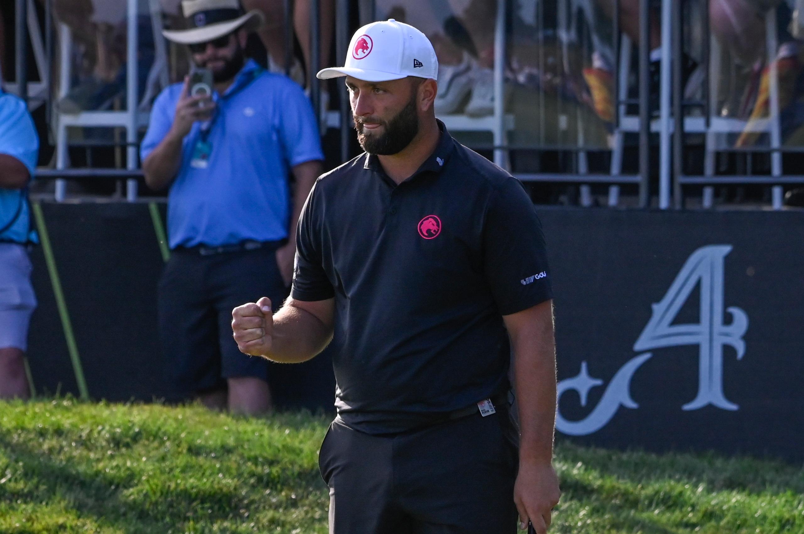 pga tour, liv golf