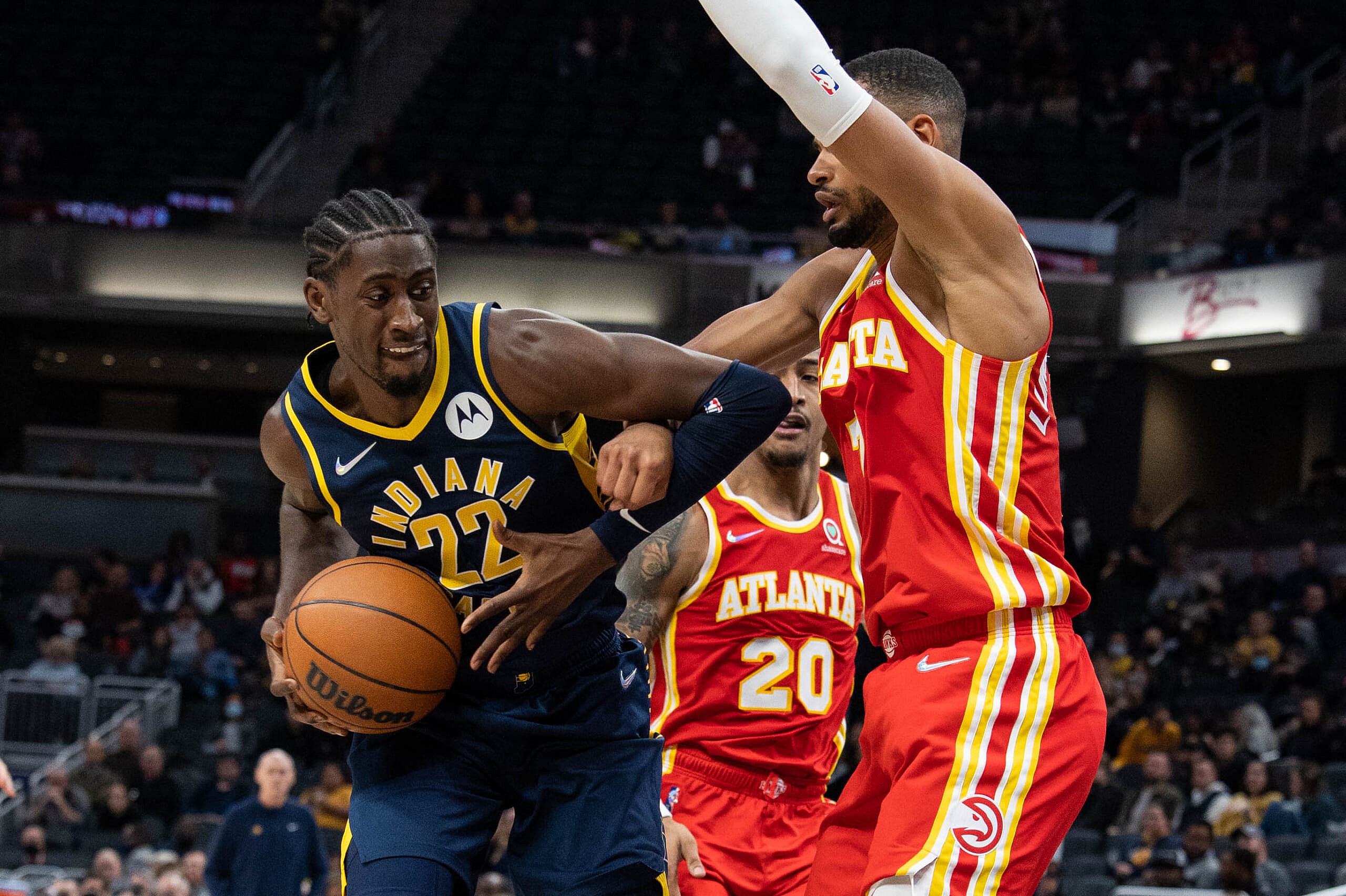 atlanta hawks trade for caris levert