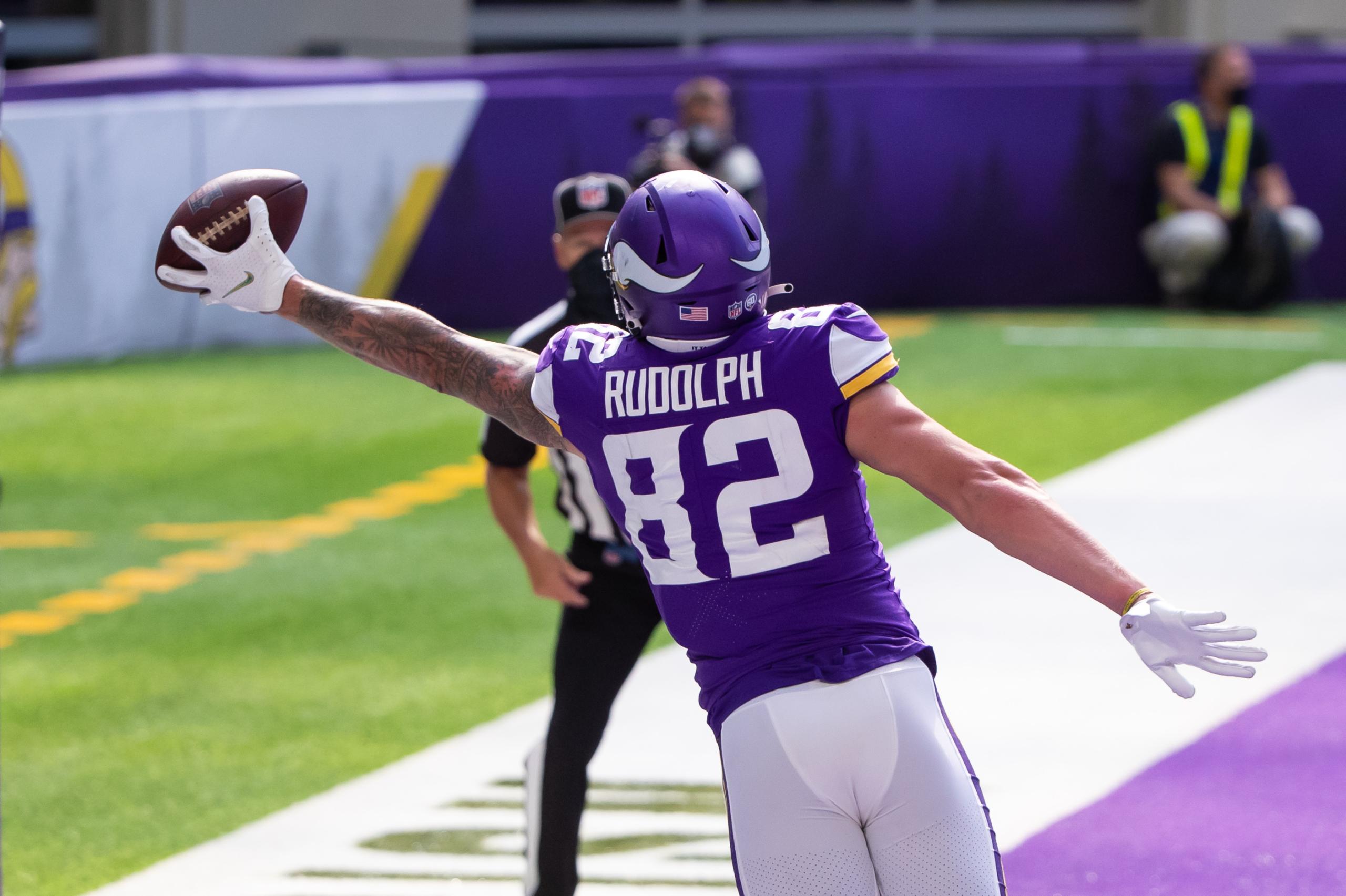 NFL: Tennessee Titans at Minnesota Vikings
